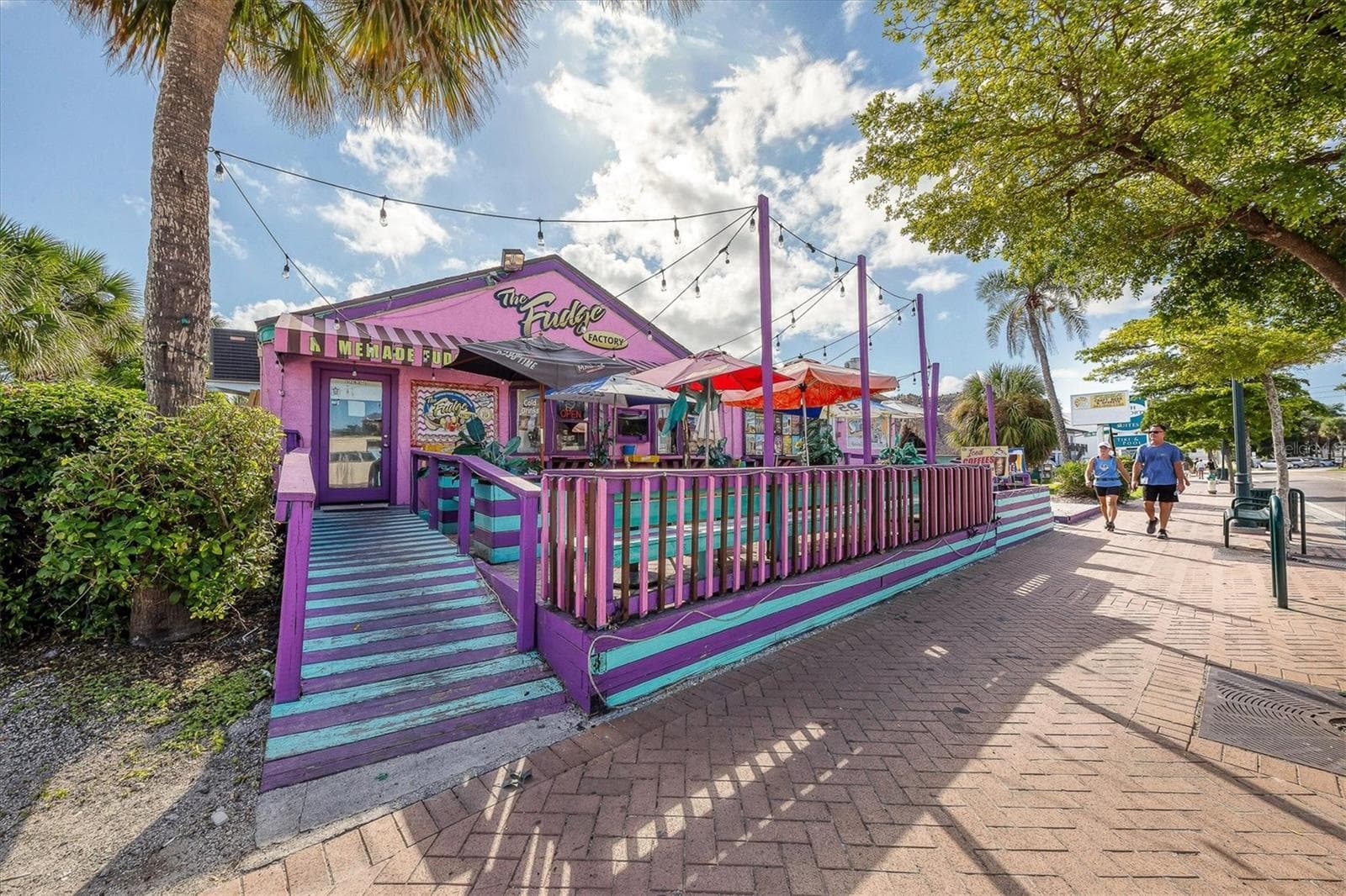 Village at Siesta Key - 4620 DEER TRAIL BLVD, SARASOTA