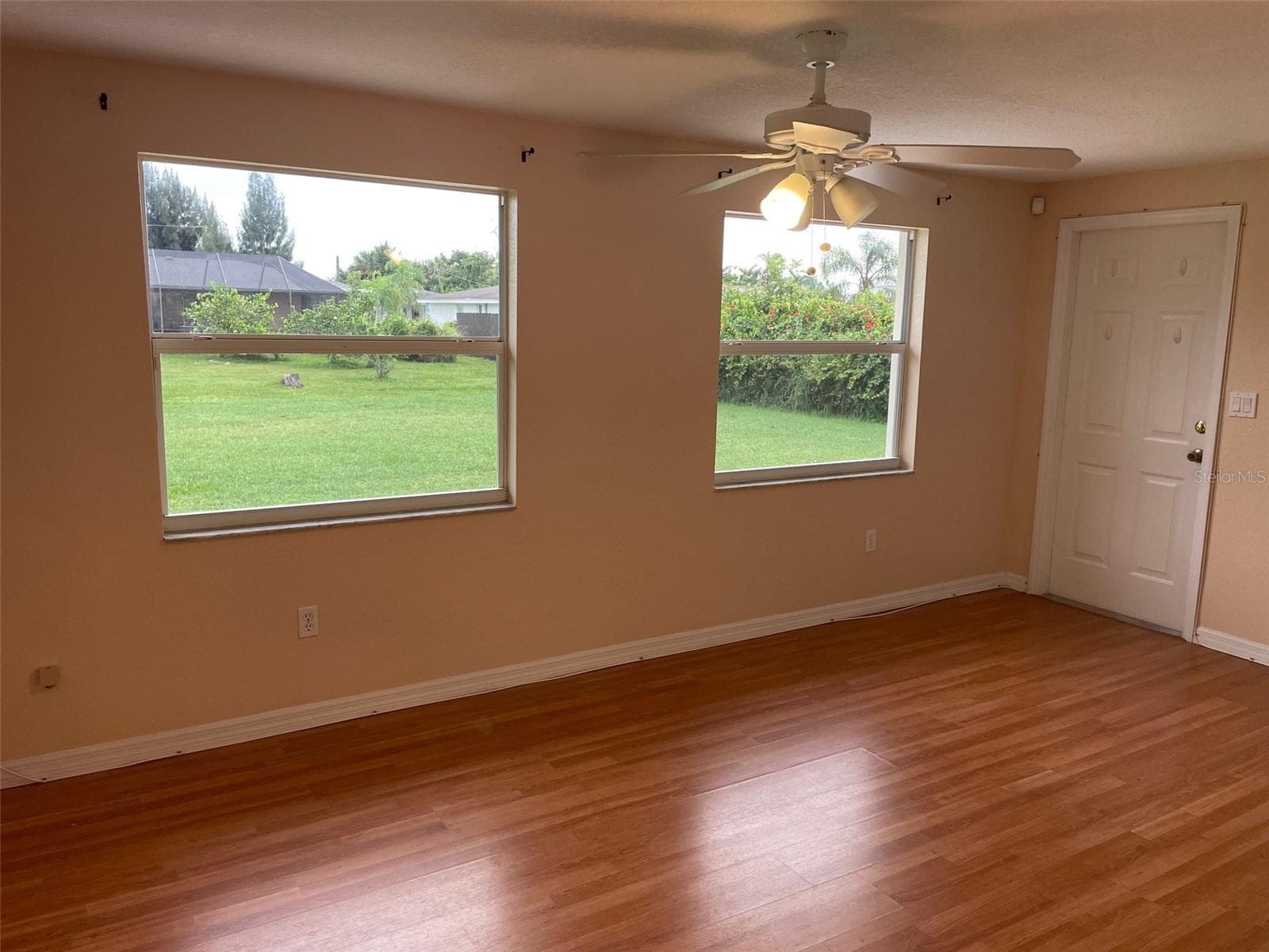 Florida room/ den - 517 SKYLARK LN NW, PORT CHARLOTTE