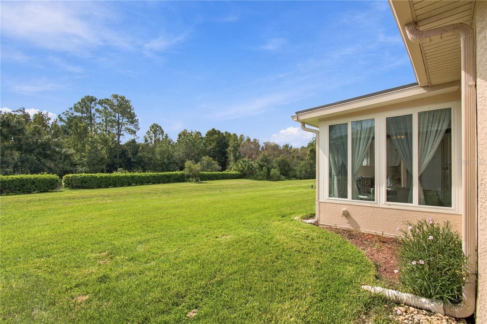 DEEP CONSERVATION - 124 VENTANA DR, POINCIANA