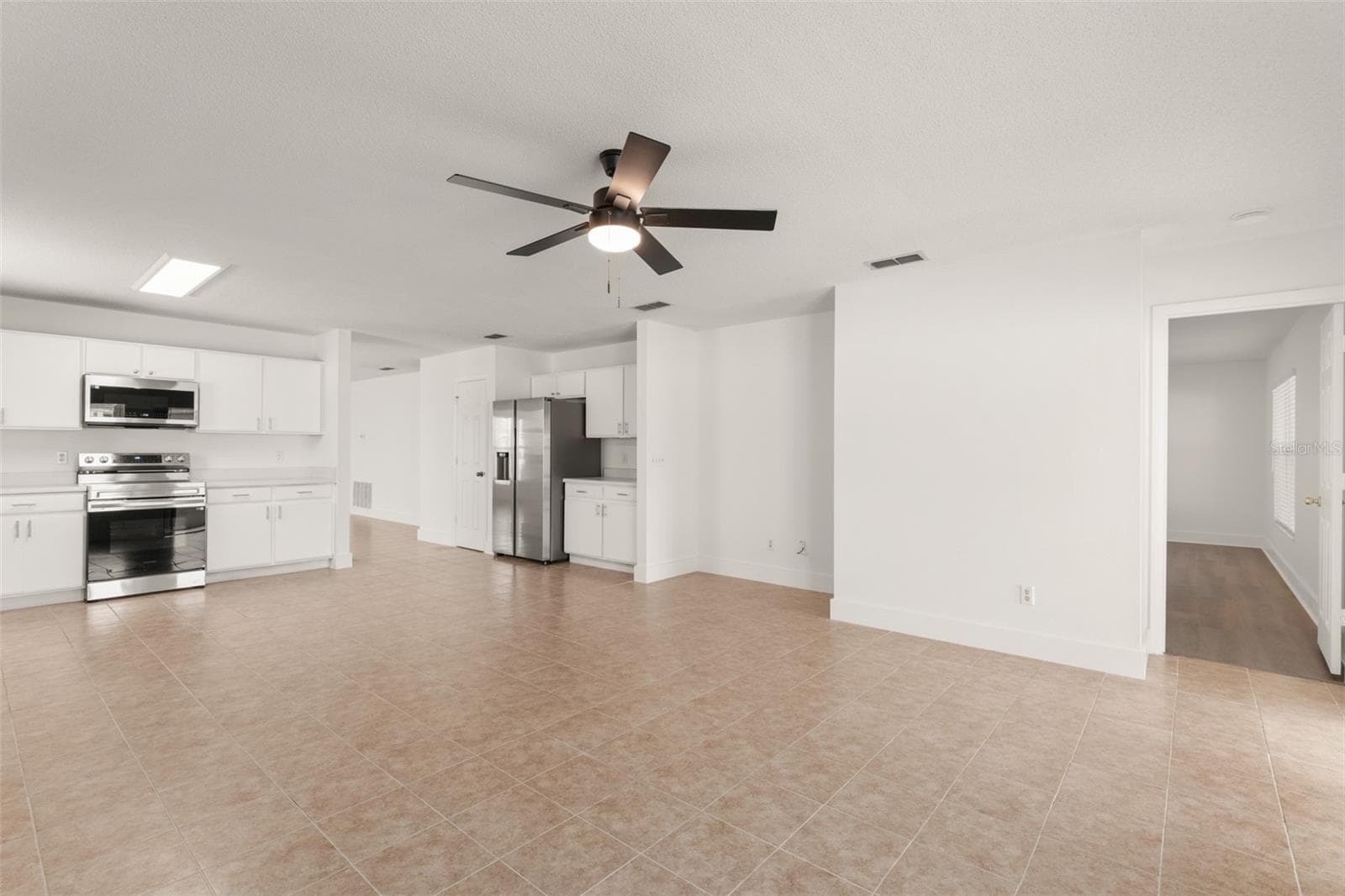Single Family Residence at 13050 PRAIRIE MEADOWS DR, ORLANDO, photo 23 of 35