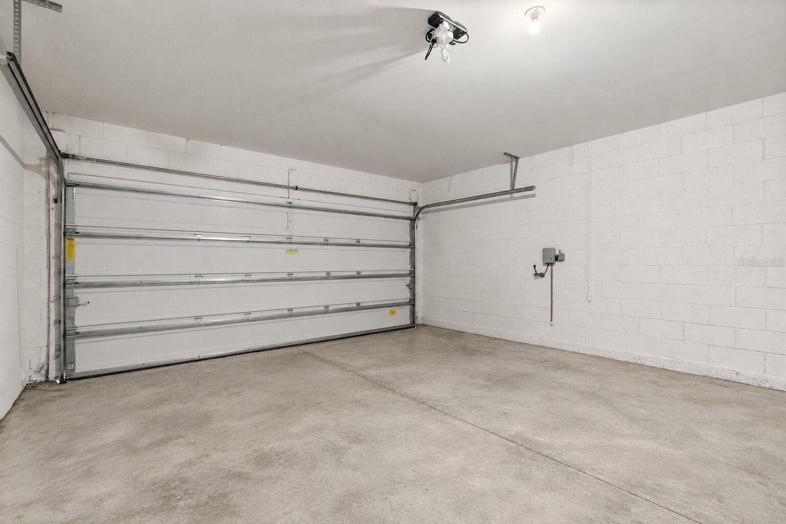 2-car garage with additional storage potential. - 3658 CASPIAN ST, LEESBURG