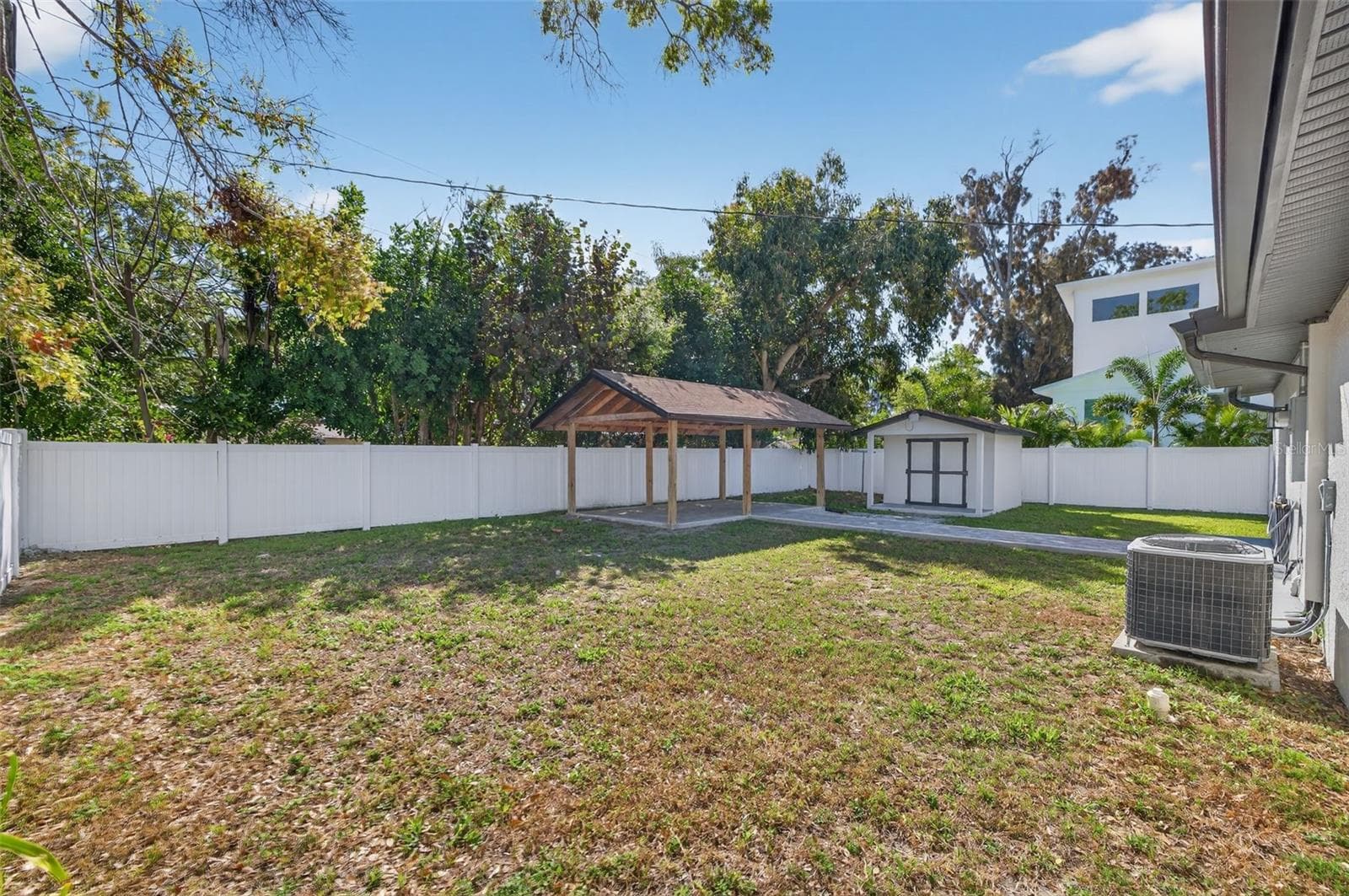 Single Family Residence at 4420 POMPANO DR SE, ST PETERSBURG, photo 18 of 32