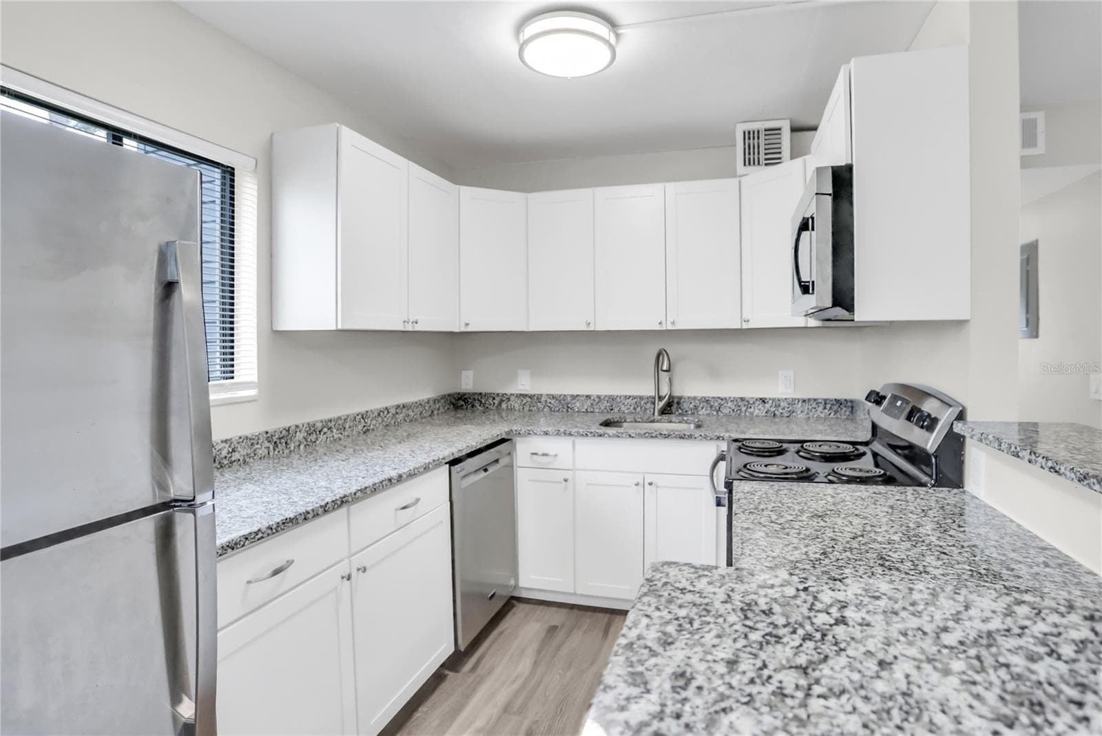 Condominium at 2451 OAK PARK WAY #120, ORLANDO, photo 6 of 25