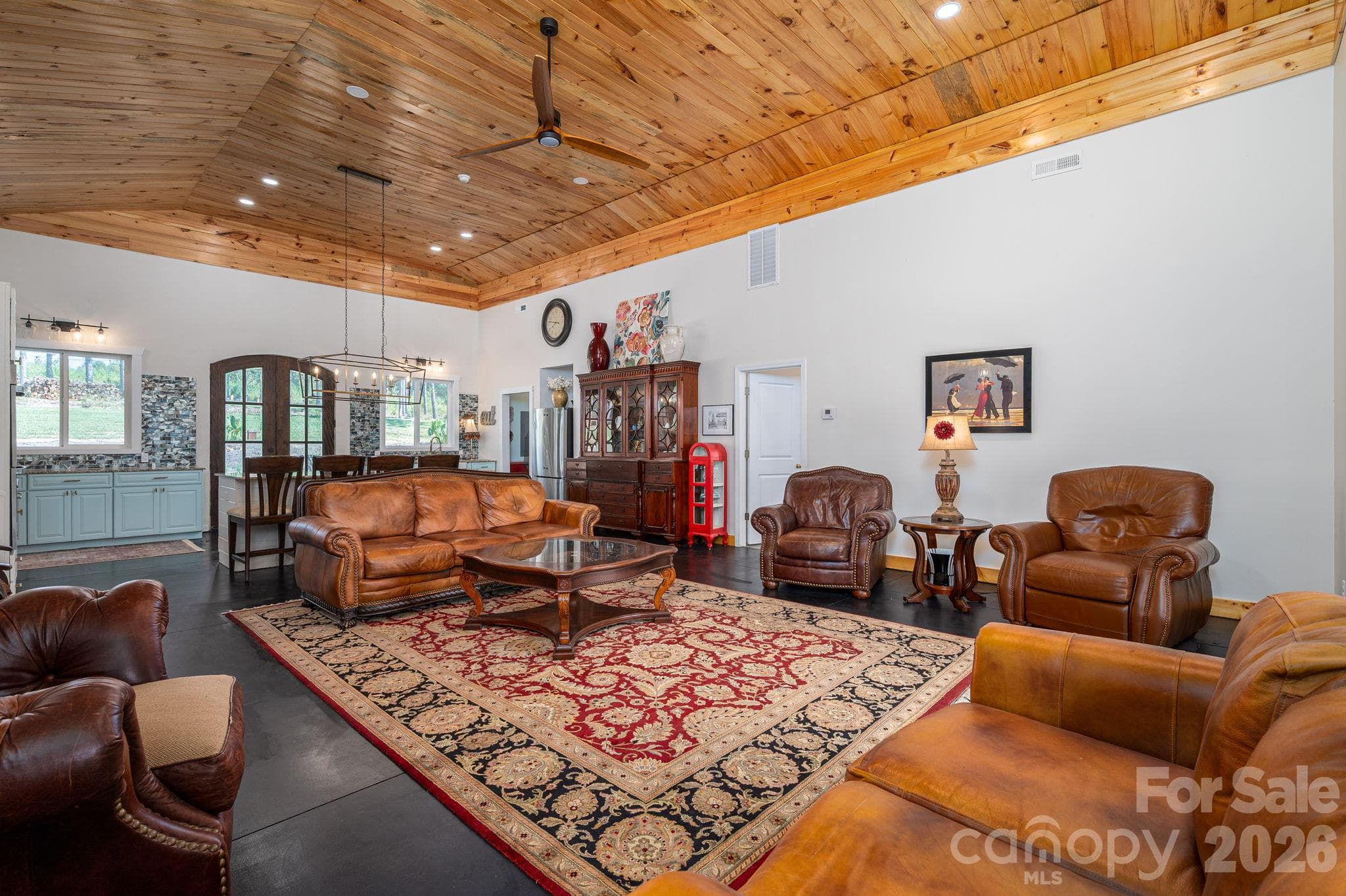 Living Room - 136 Sellers Road, Kings Mountain