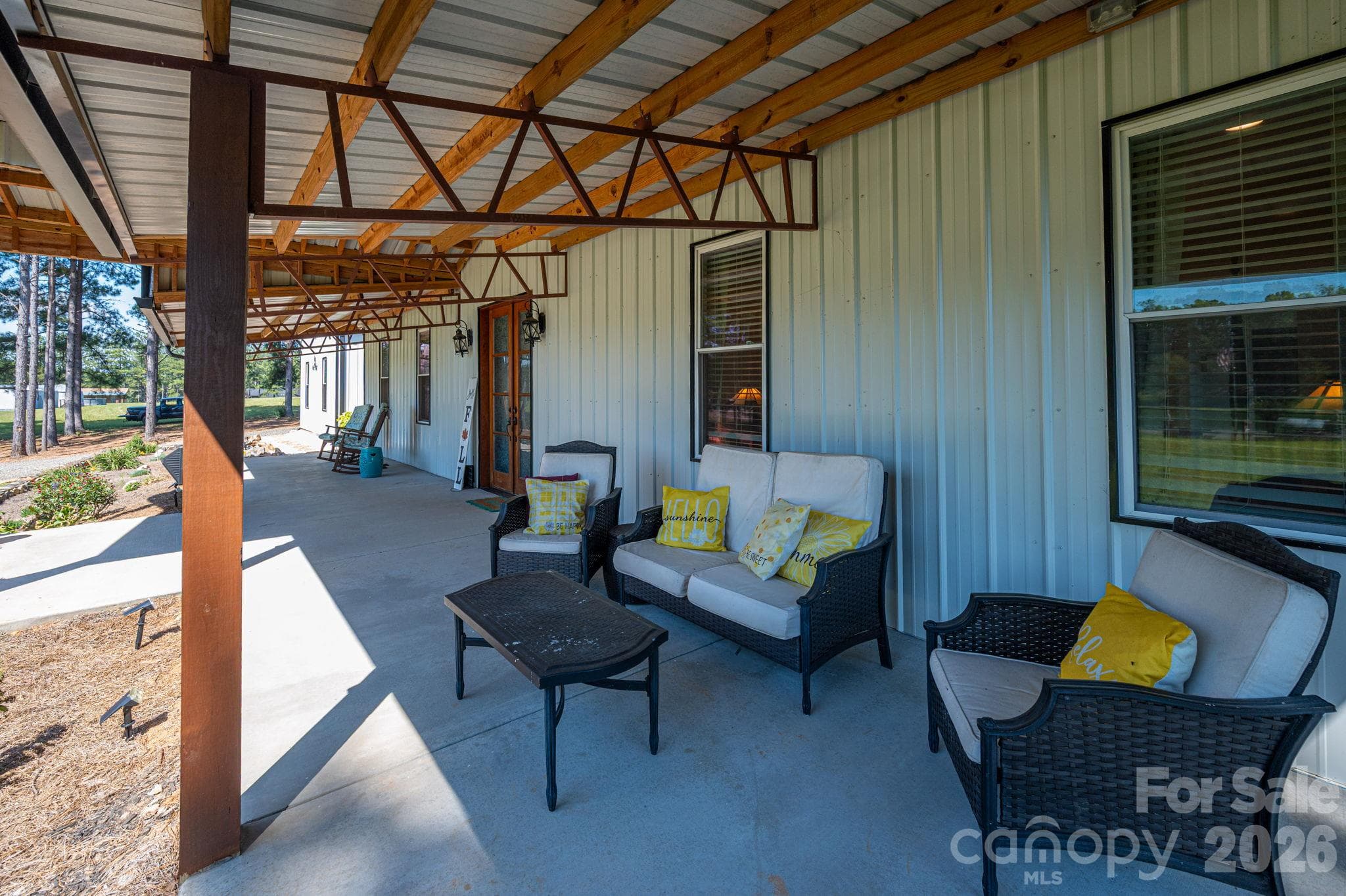 Front Porch - 136 Sellers Road, Kings Mountain