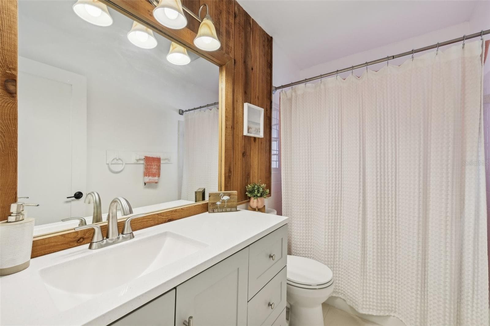 Guest Bath - 1248 JEFFERSON DR, ENGLEWOOD