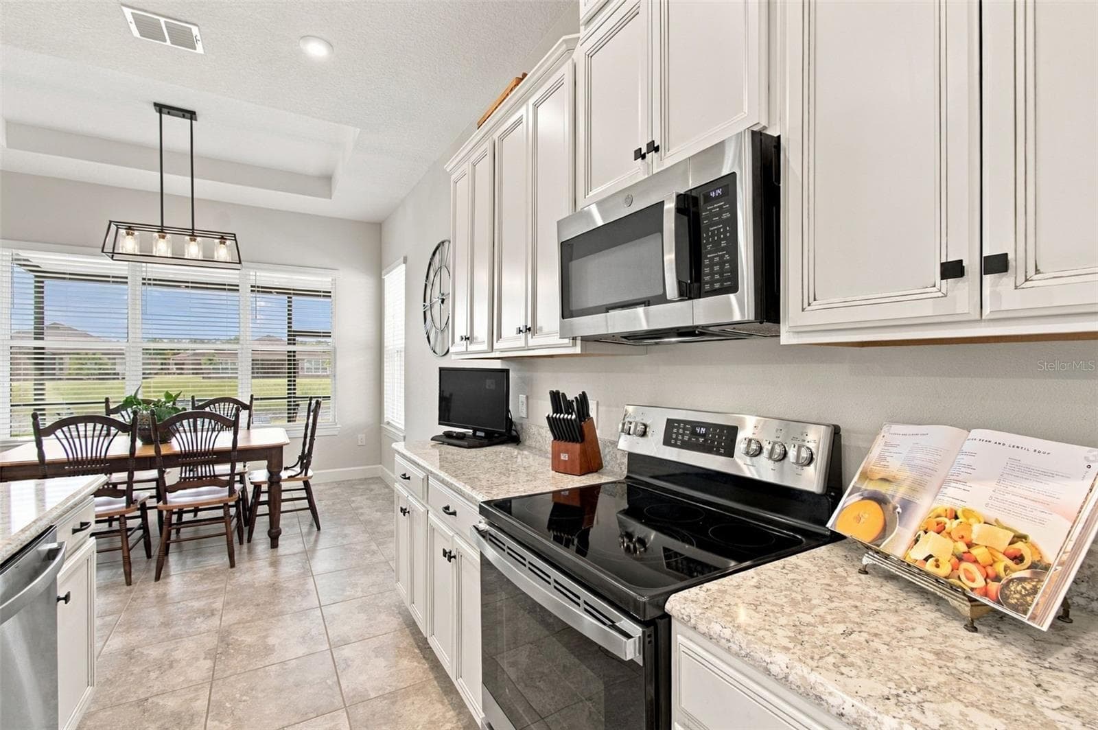 Kitchen - 4085 VIA TOLEDO CT, POINCIANA