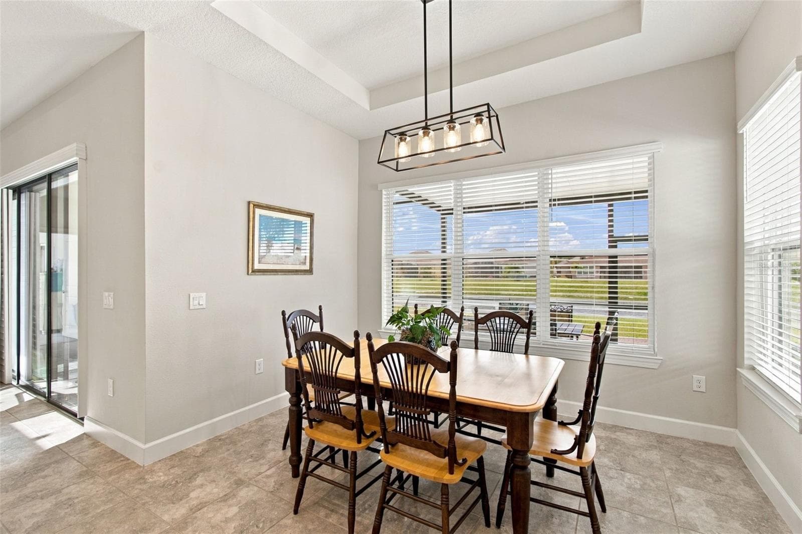 Dining Rm with EXTRA corner window - 4085 VIA TOLEDO CT, POINCIANA