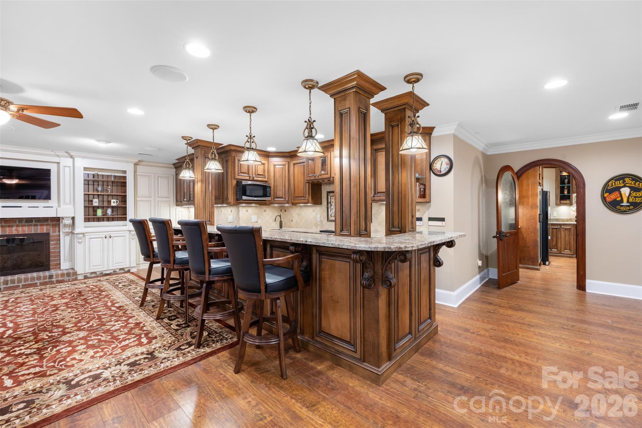 Wet bar - 2042 Maynard Road, Charlotte