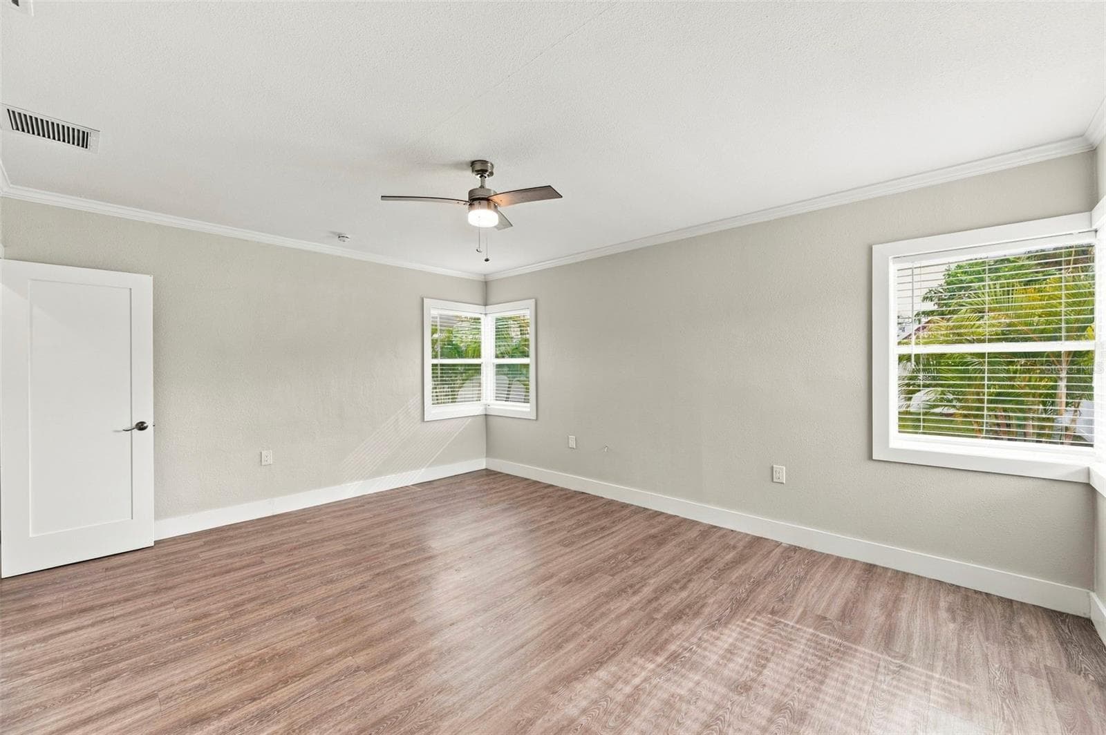 Single Family Residence at 15424 2ND ST E, MADEIRA BEACH, photo 35 of 69