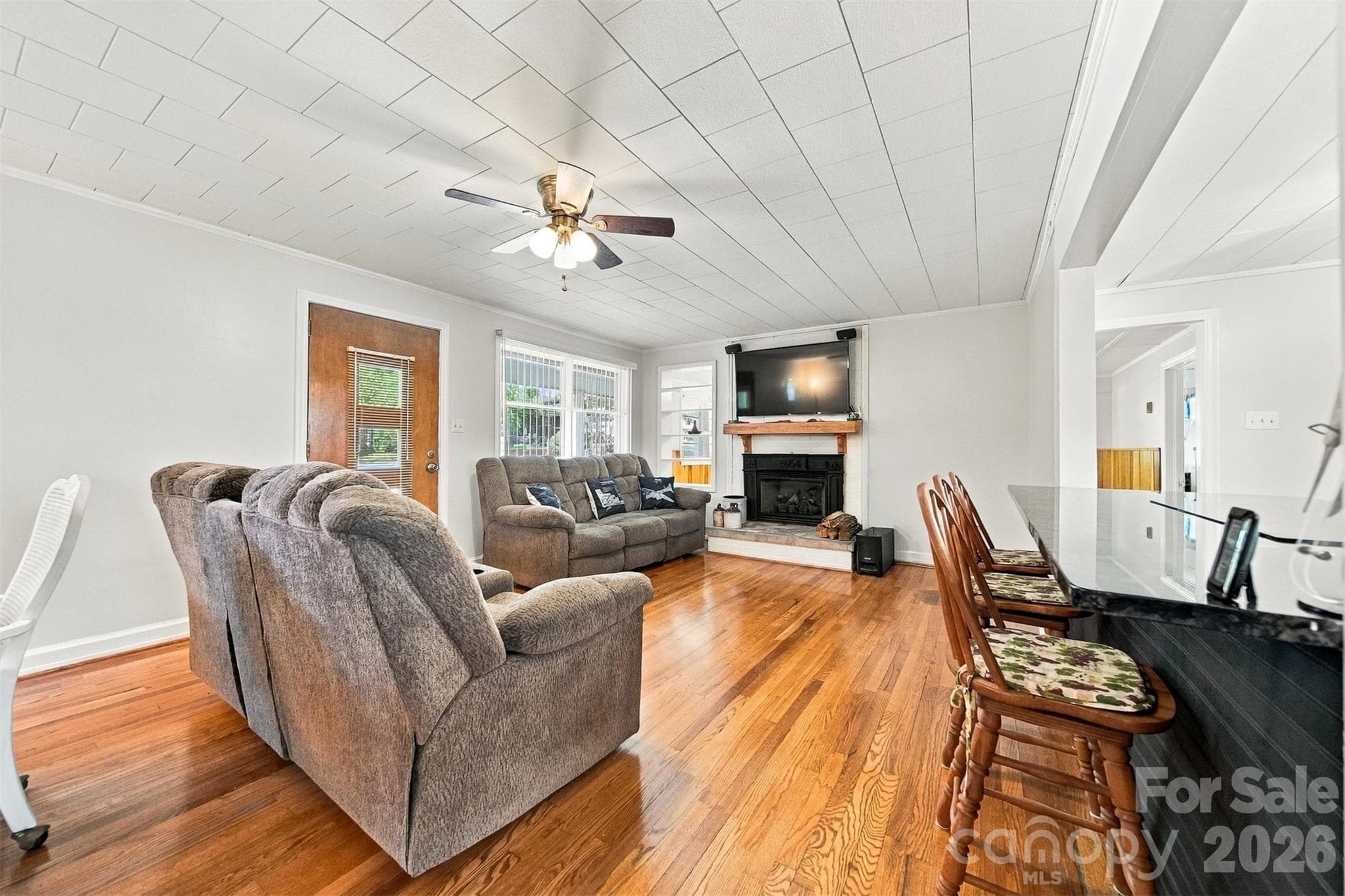 Single Family Residence at 605 Lincoln Lane SW, Lenoir, photo 7 of 45