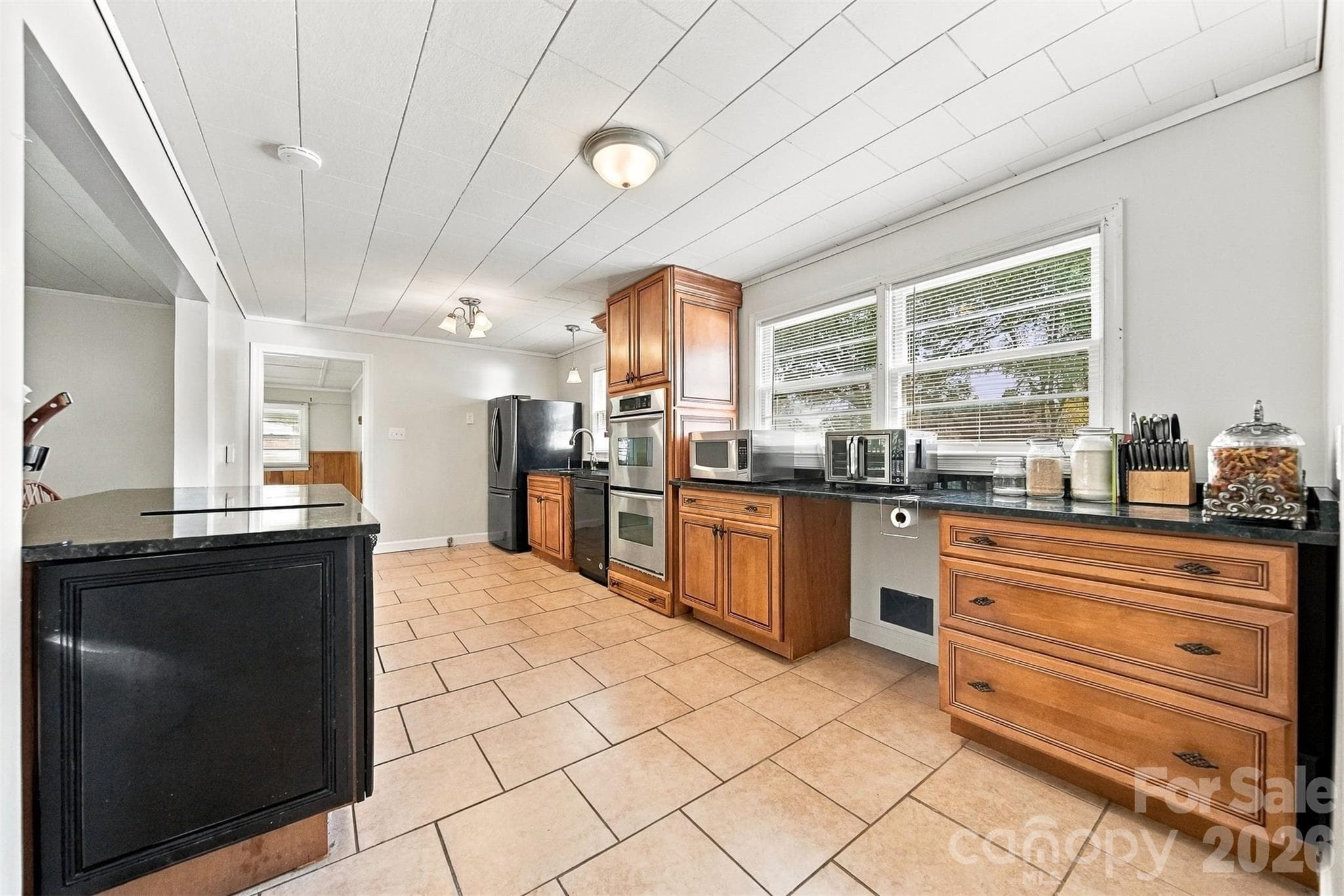 Single Family Residence at 605 Lincoln Lane SW, Lenoir, photo 13 of 45