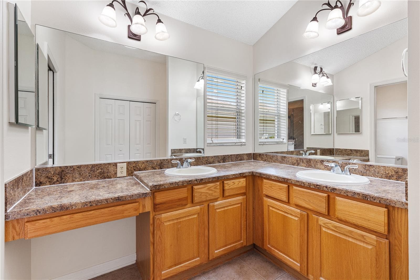 PRIMARY BATH VANITIES - 1318 GREENVILLE WAY, THE VILLAGES