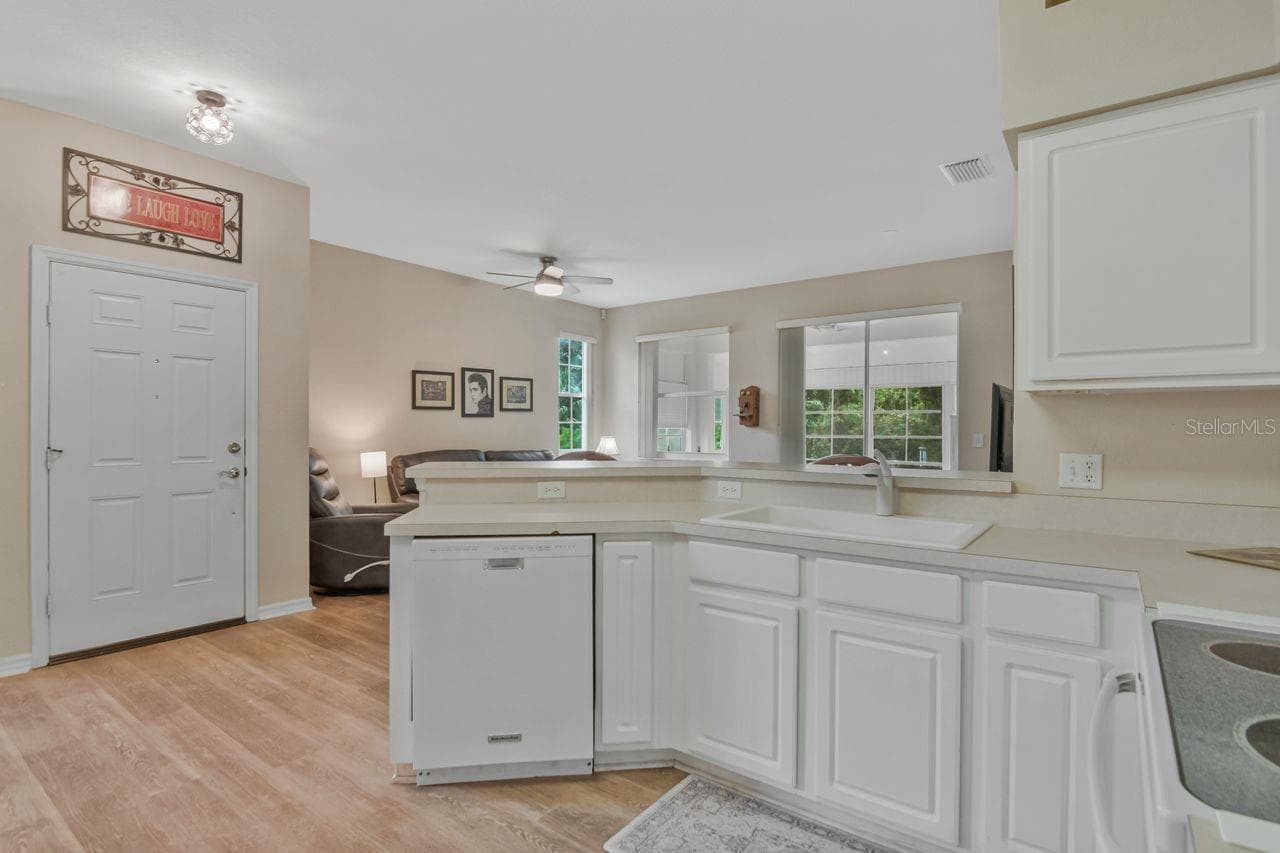 Villa at 2635 EAGLE GREENS DR, PLANT CITY, photo 13 of 50