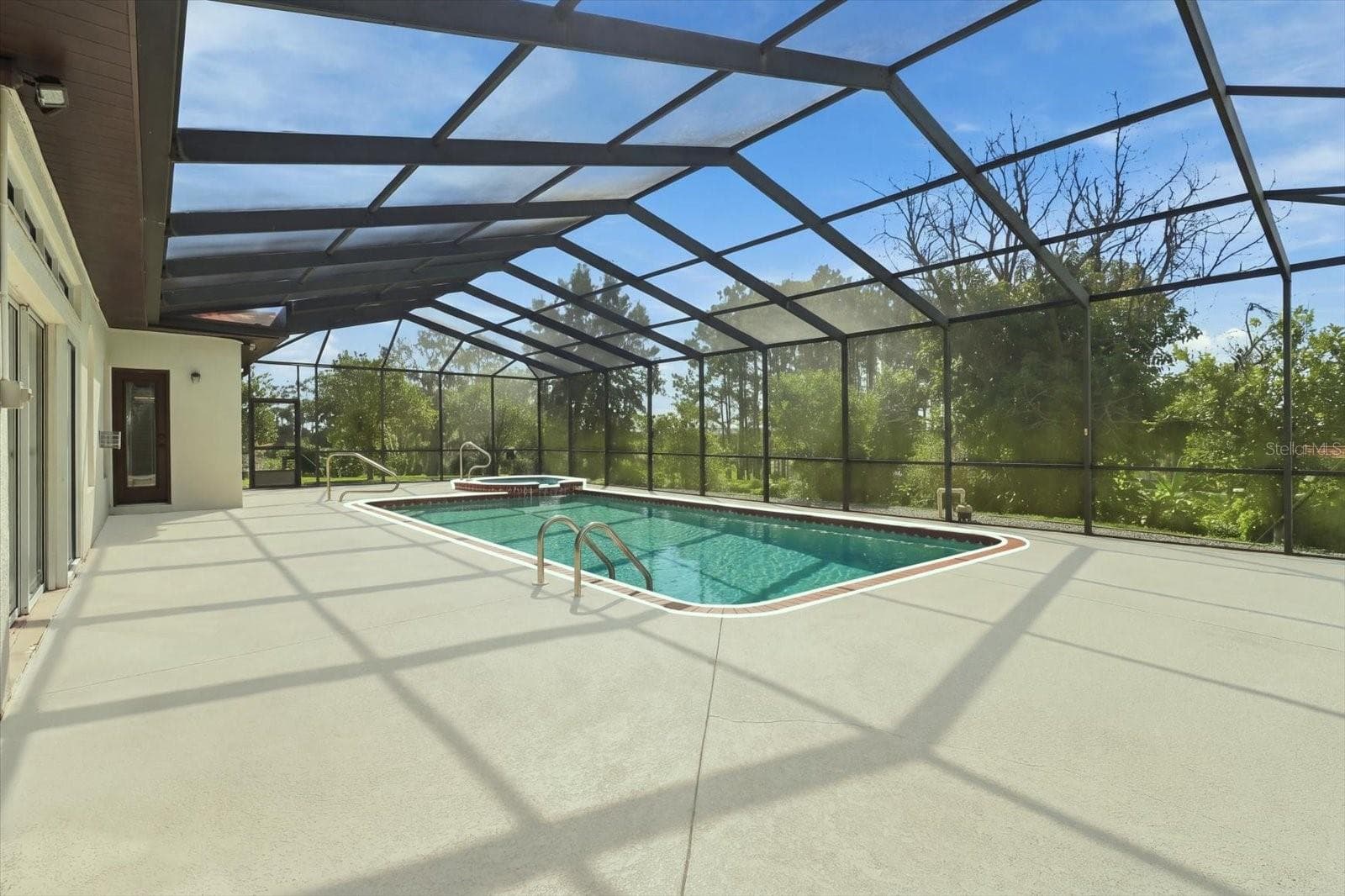 Pool and Exterior Open Lanai - 546 W FENWAY DR, HERNANDO