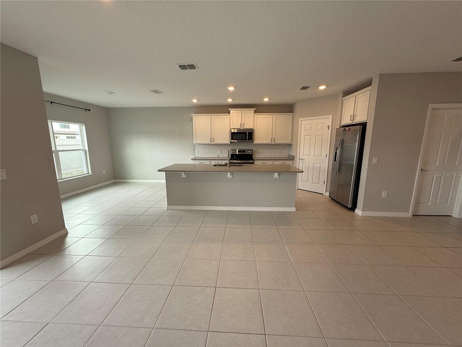 Townhouse at 3363 BELLEZZA CT, KISSIMMEE, photo 4 of 37
