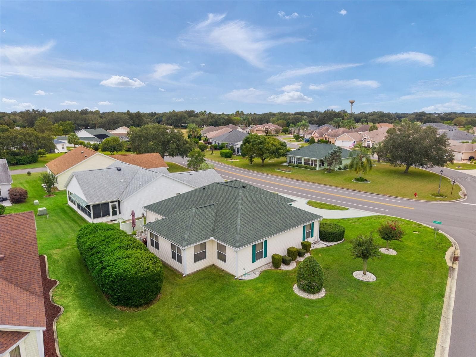 Single Family Residence at 3067 SOUTHERN TRCE, THE VILLAGES, photo 11 of 50