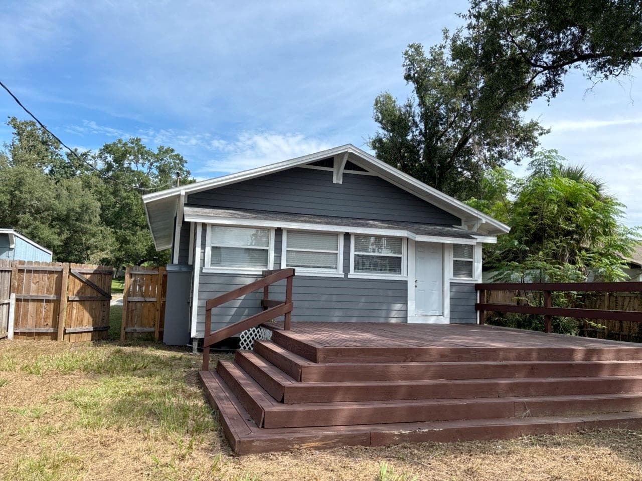 Single Family Residence at 5108 N SUWANEE AVE, TAMPA, photo 4 of 23