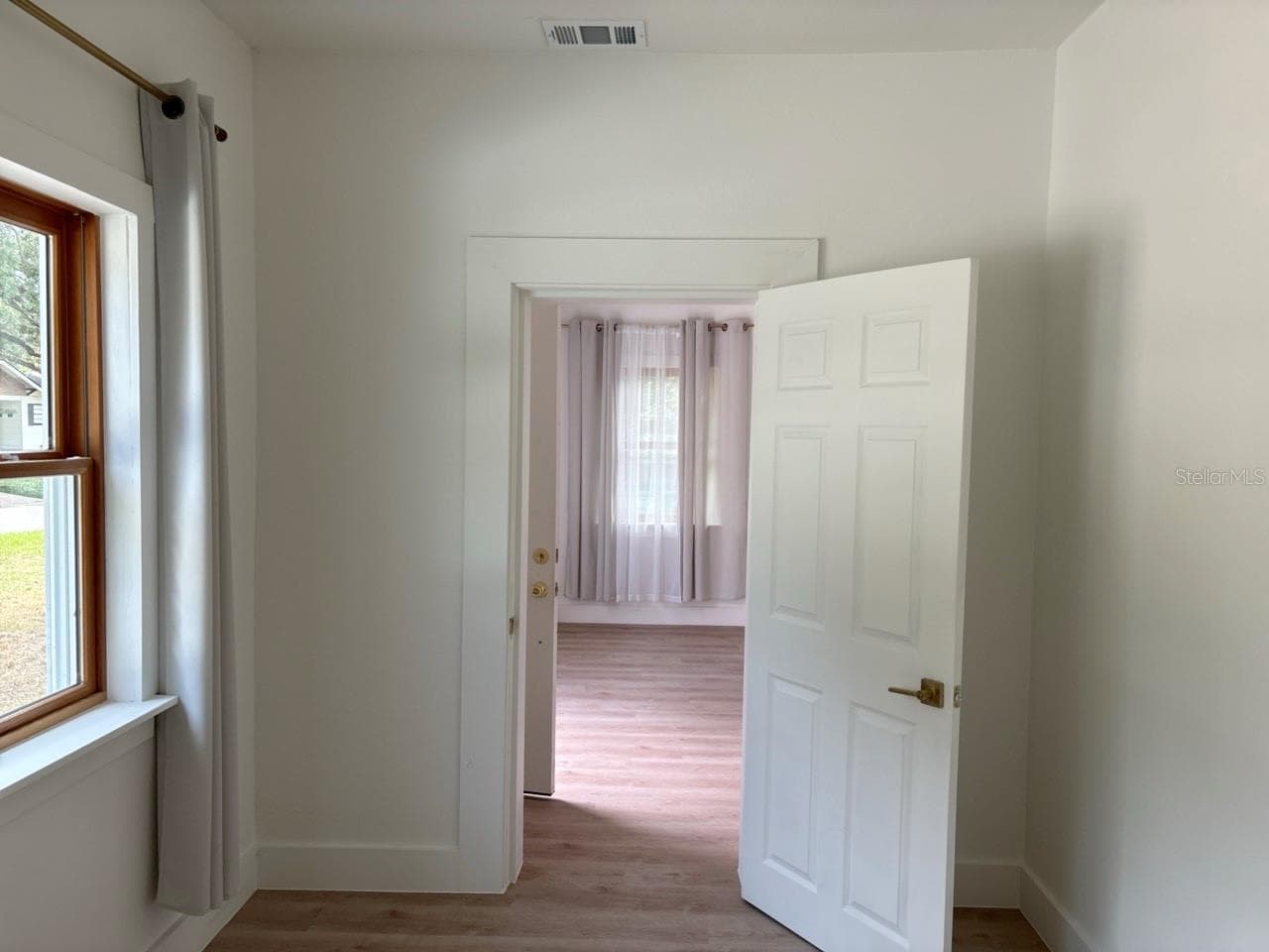 Single Family Residence at 5108 N SUWANEE AVE, TAMPA, photo 9 of 23