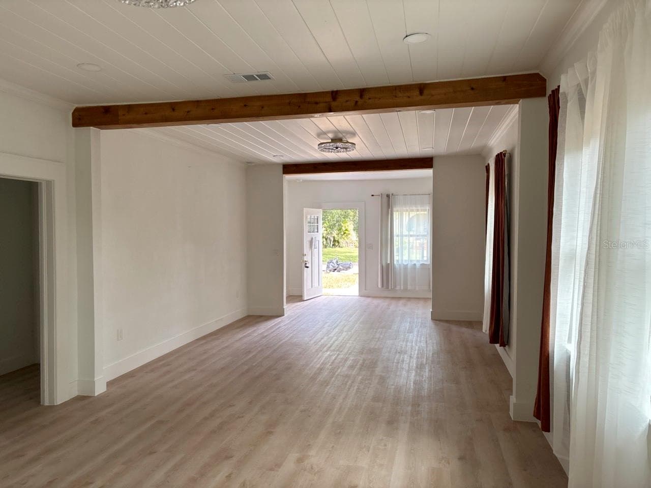 Single Family Residence at 5108 N SUWANEE AVE, TAMPA, photo 11 of 23