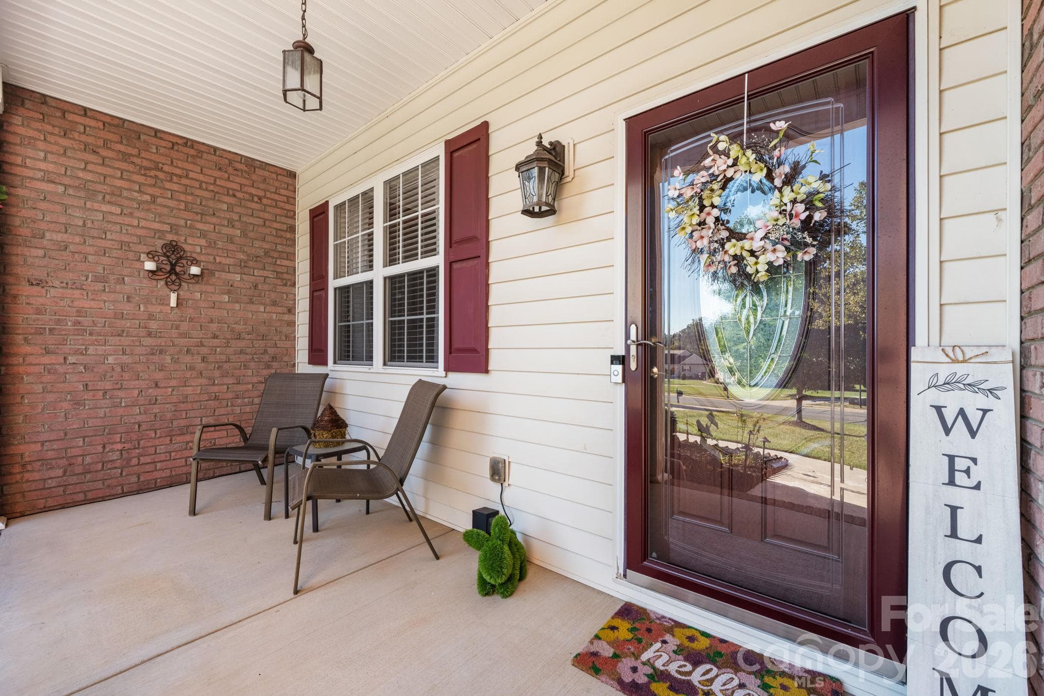 Single Family Residence at 117 W Vista View Place, Mooresville, photo 4 of 33