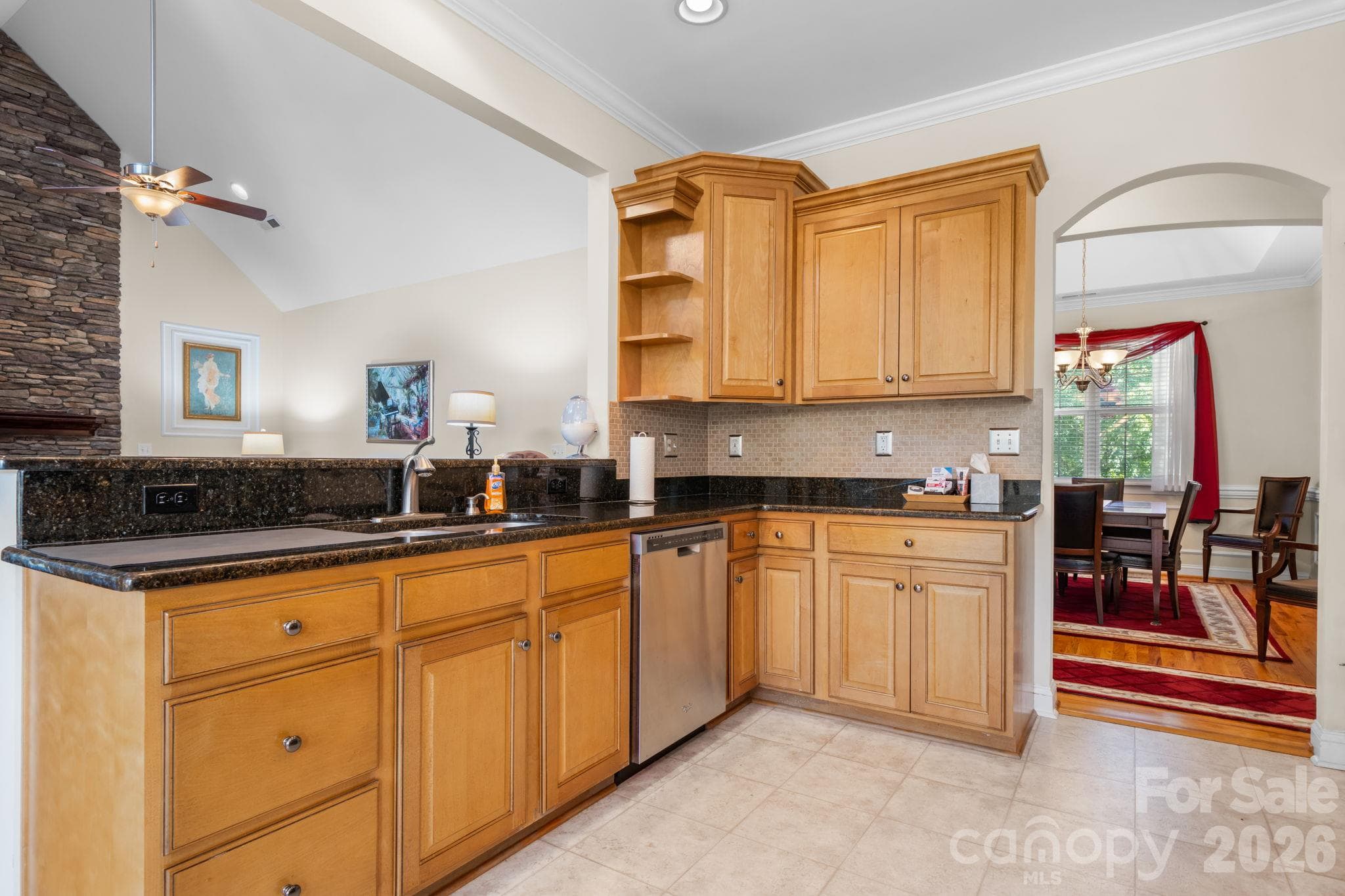 Single Family Residence at 117 W Vista View Place, Mooresville, photo 11 of 33