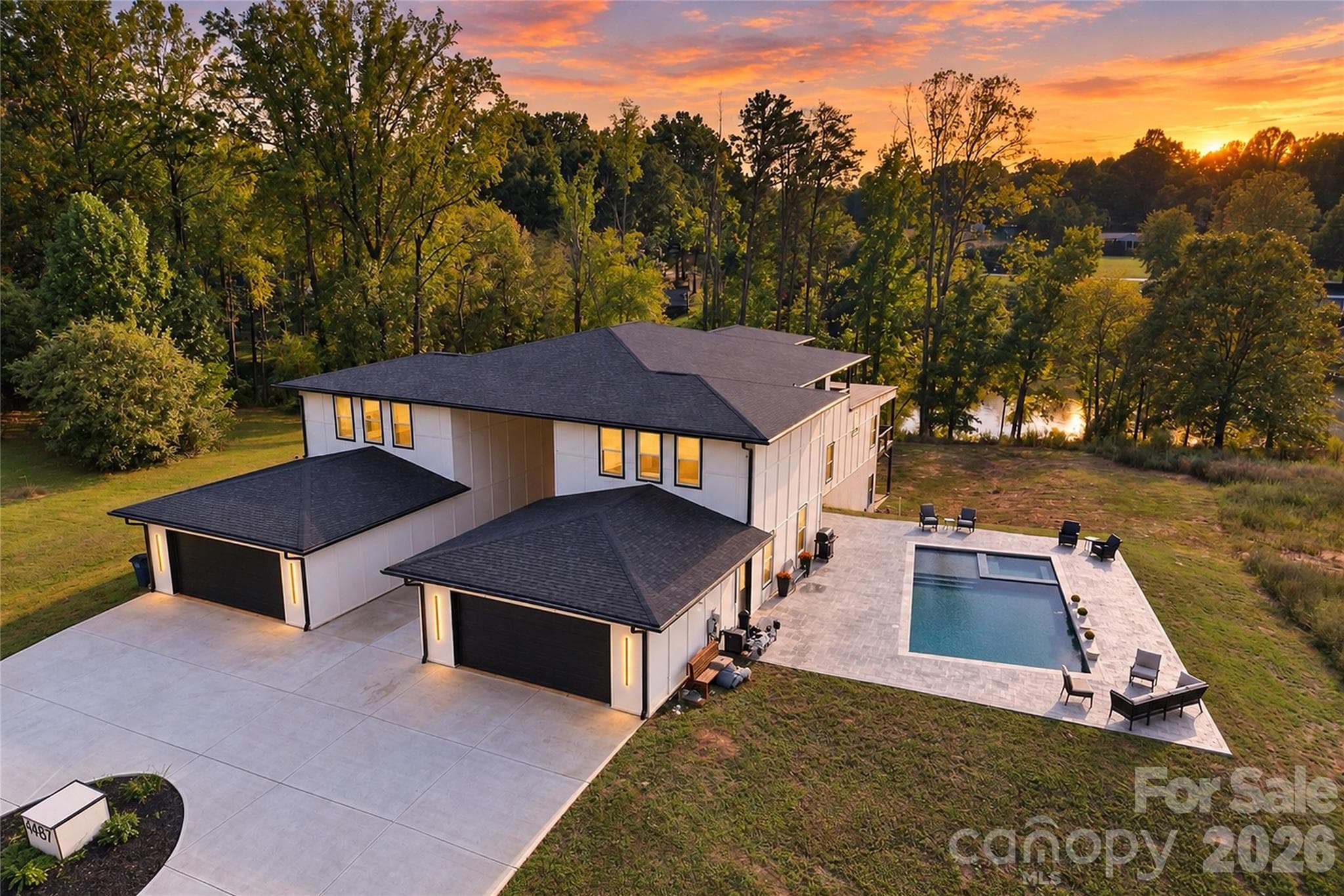 Single Family Residence at 4987 Wildlife Lane, Sherrills Ford, photo 5 of 48