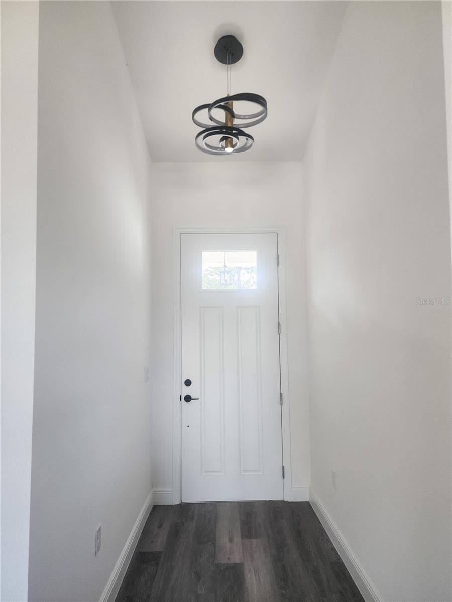Single Family Residence at 9483 SW 121ST TER, DUNNELLON, photo 5 of 37