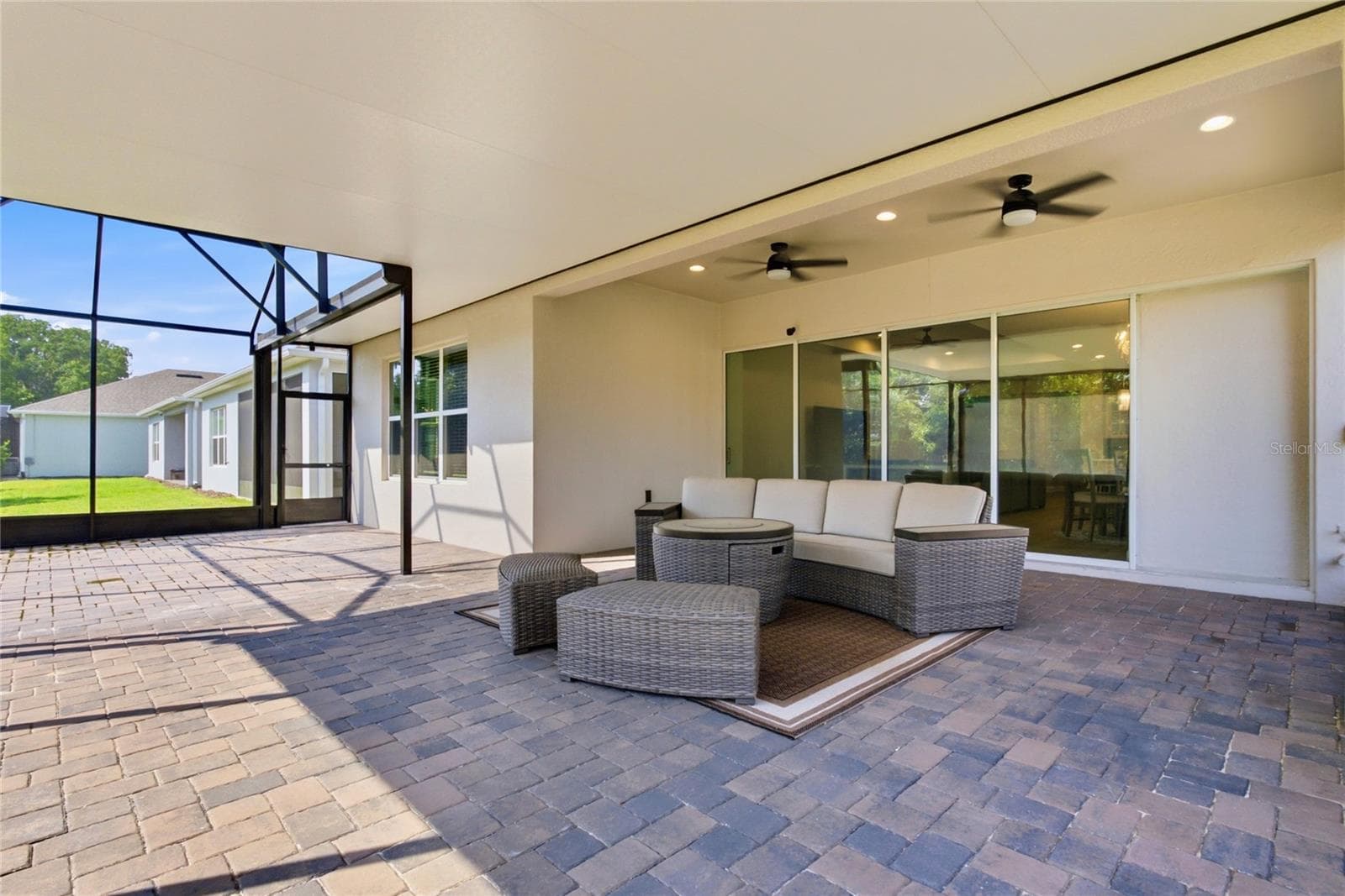 Lanai - 1999 LIMESTONE TRL, KISSIMMEE