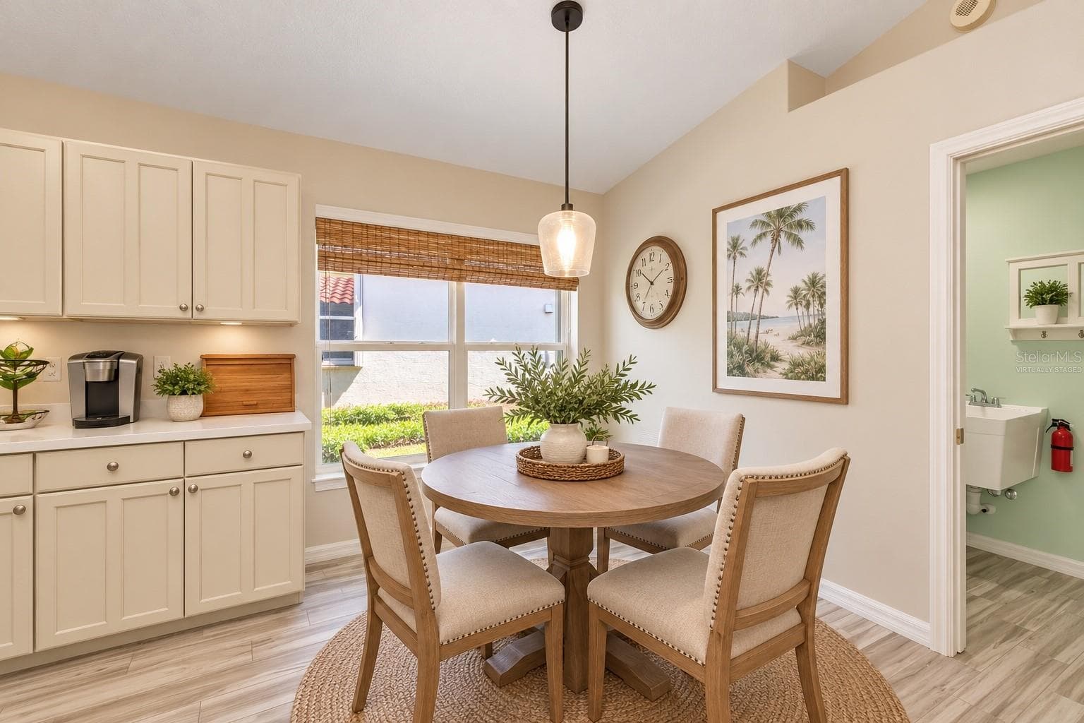 Virtually StagedCozy dining/cafe area. - 5113 FLAGSTONE DR, SARASOTA