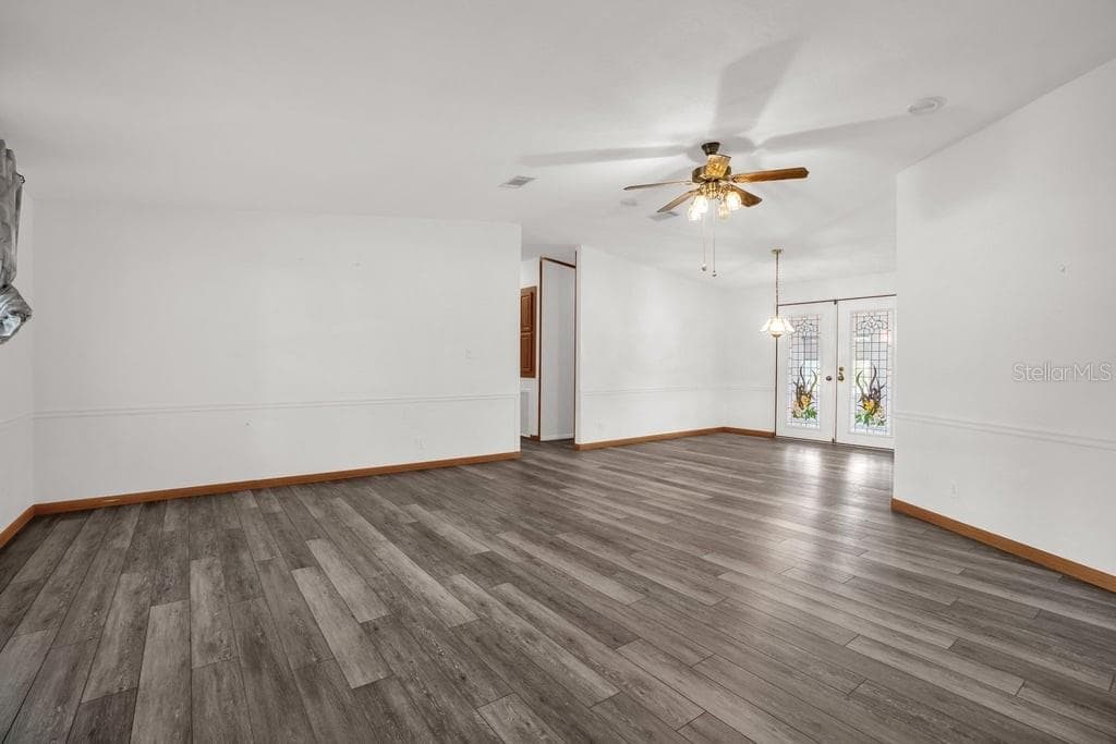 Large Living RoomNEW FLOORING THROUGOUT HOME - 4114 MYRTLE OAK CT #852, ZELLWOOD