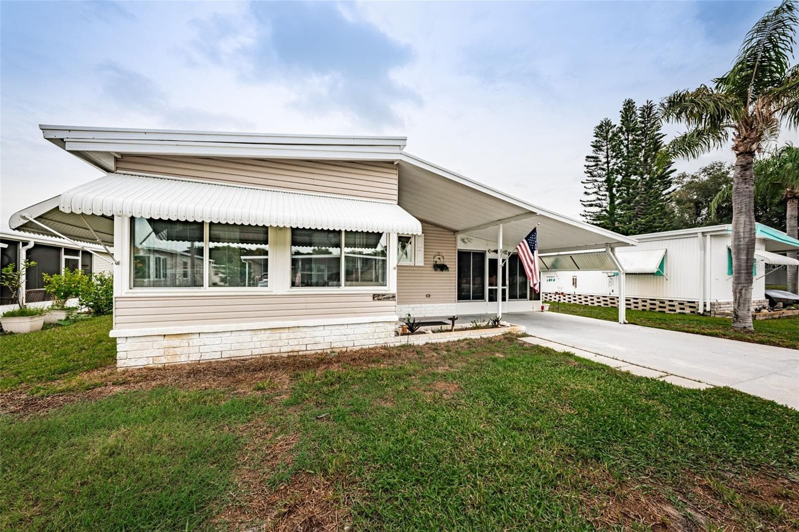 Manufactured Home at 39820 US HIGHWAY 19 N #237, TARPON SPRINGS, photo 5 of 68