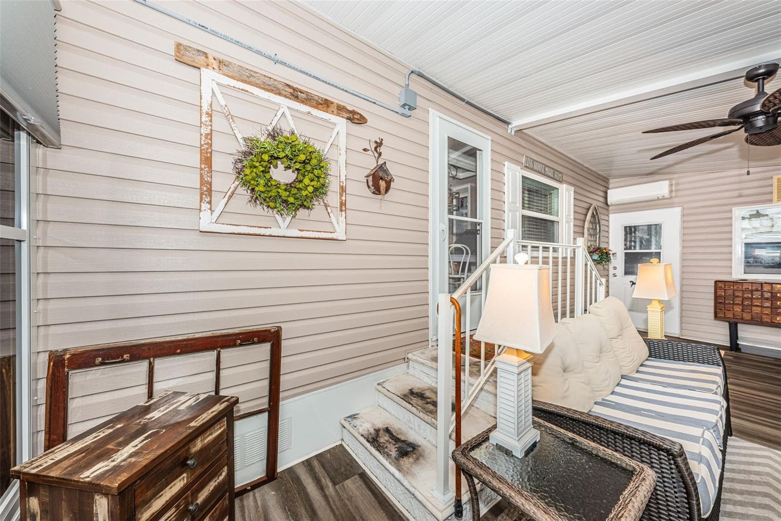 Bonus Room - 39820 US HIGHWAY 19 N #237, TARPON SPRINGS