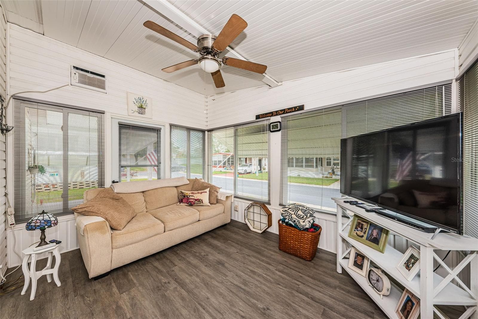 Florida Room - 39820 US HIGHWAY 19 N #237, TARPON SPRINGS