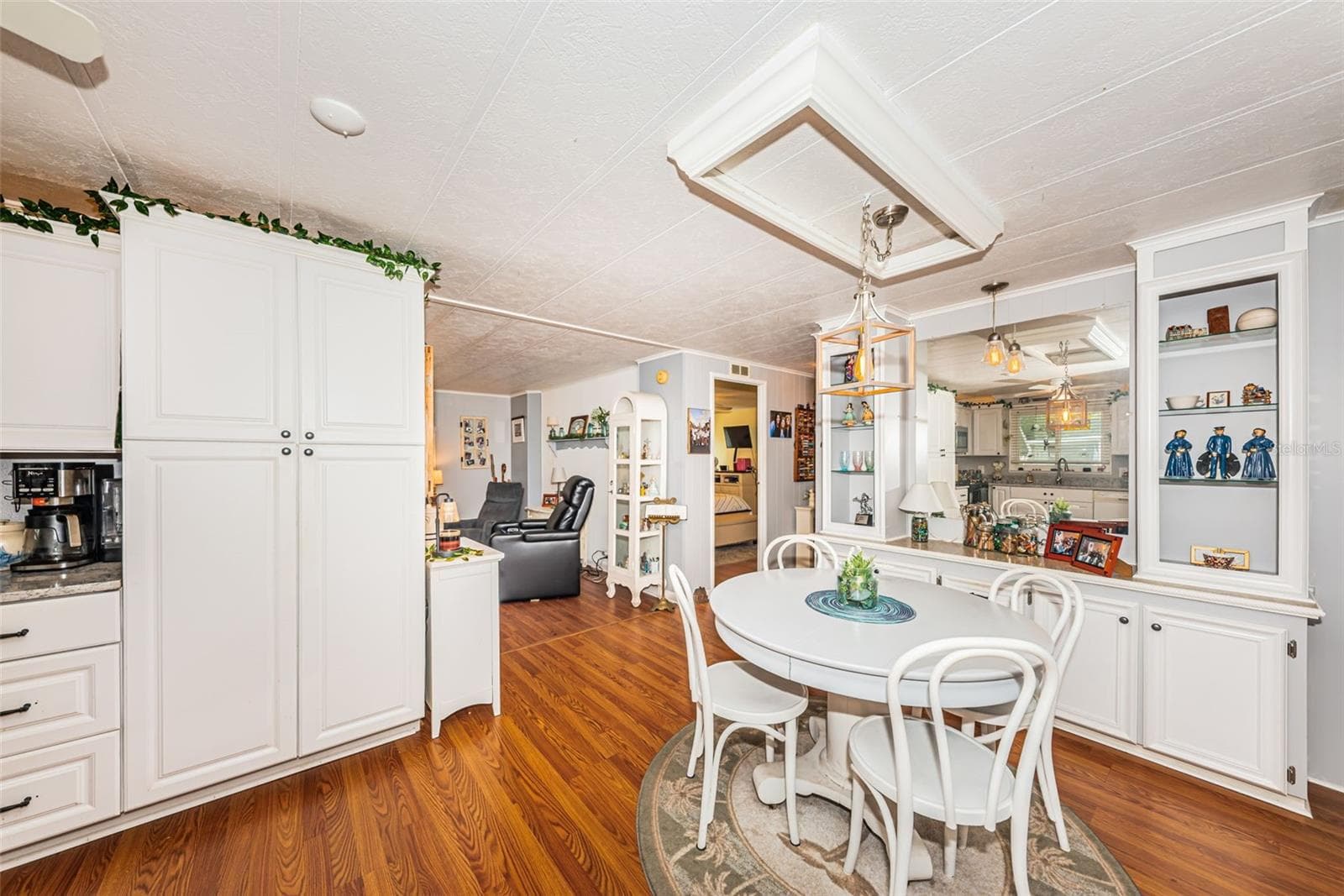 Dinette - 39820 US HIGHWAY 19 N #237, TARPON SPRINGS