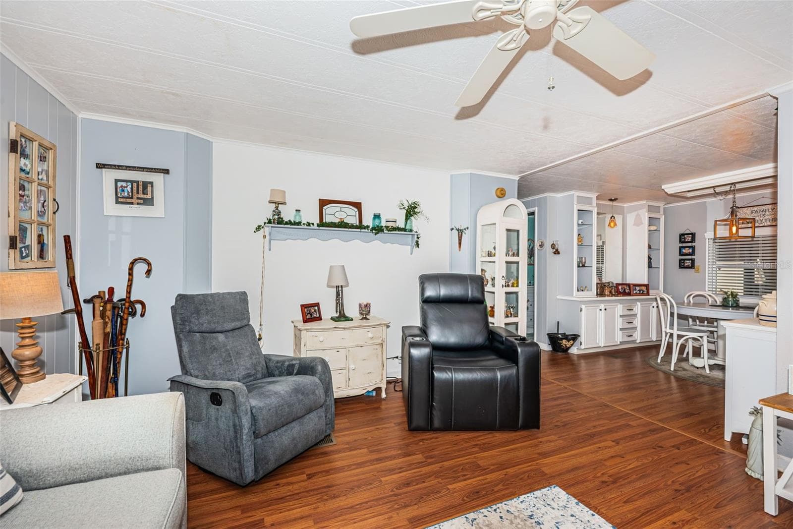 Living Room - 39820 US HIGHWAY 19 N #237, TARPON SPRINGS