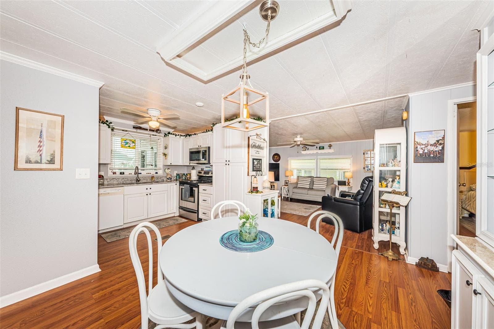 Dinette - 39820 US HIGHWAY 19 N #237, TARPON SPRINGS
