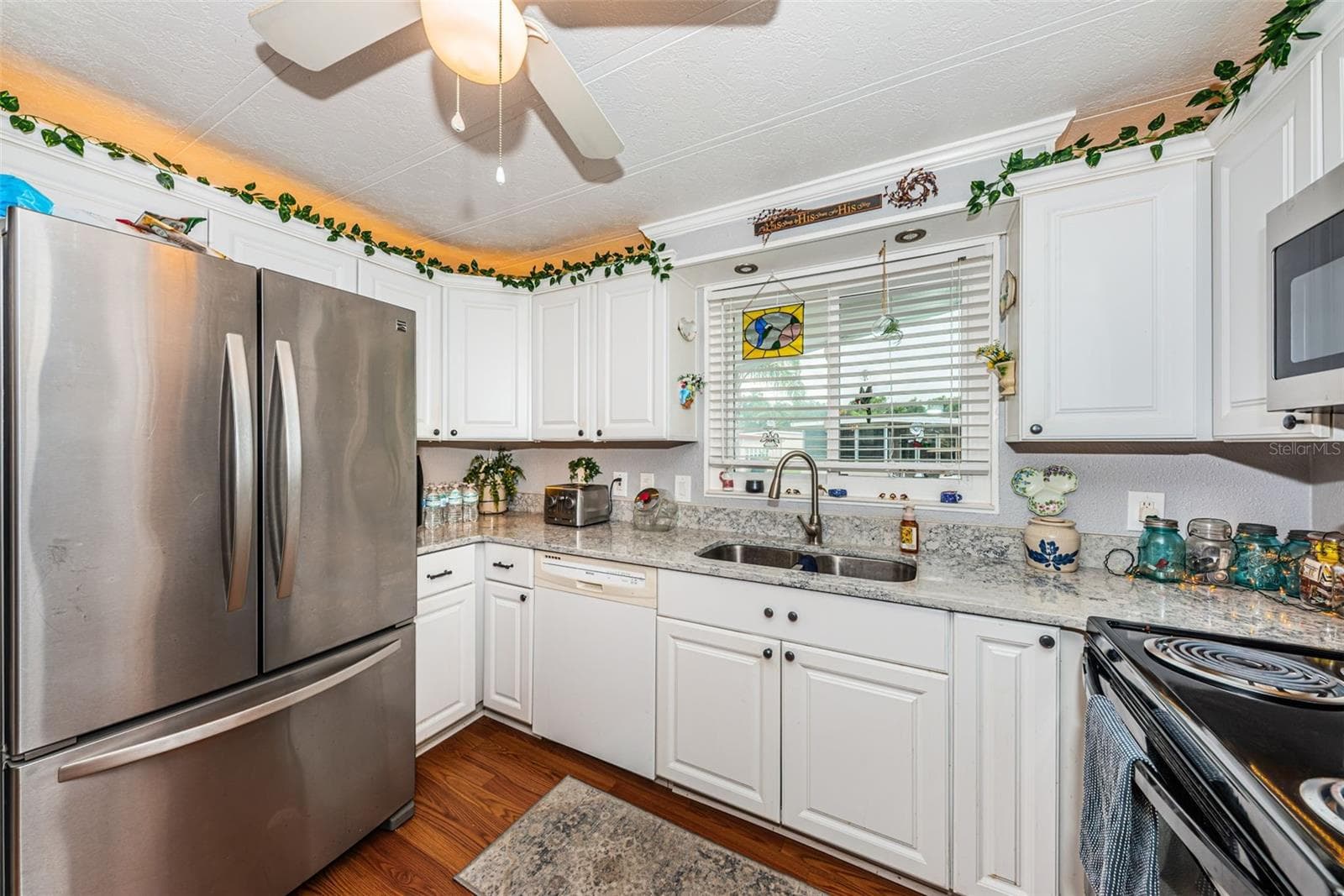 Kitchen - 39820 US HIGHWAY 19 N #237, TARPON SPRINGS