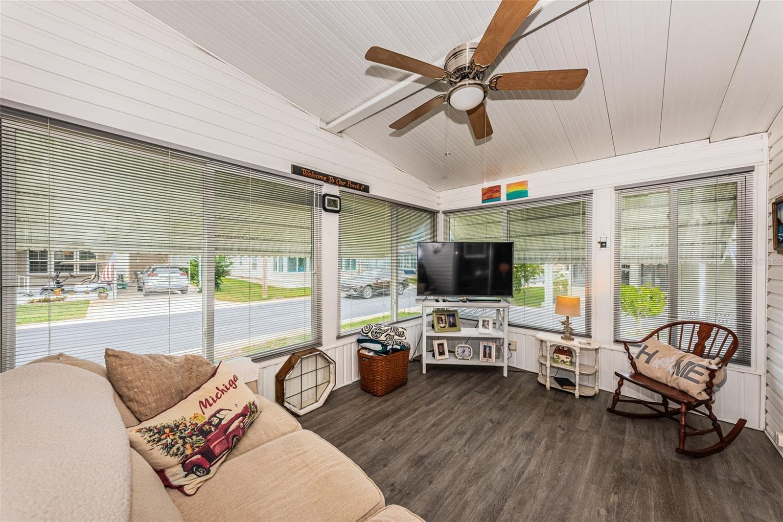 Florida Room - 39820 US HIGHWAY 19 N #237, TARPON SPRINGS