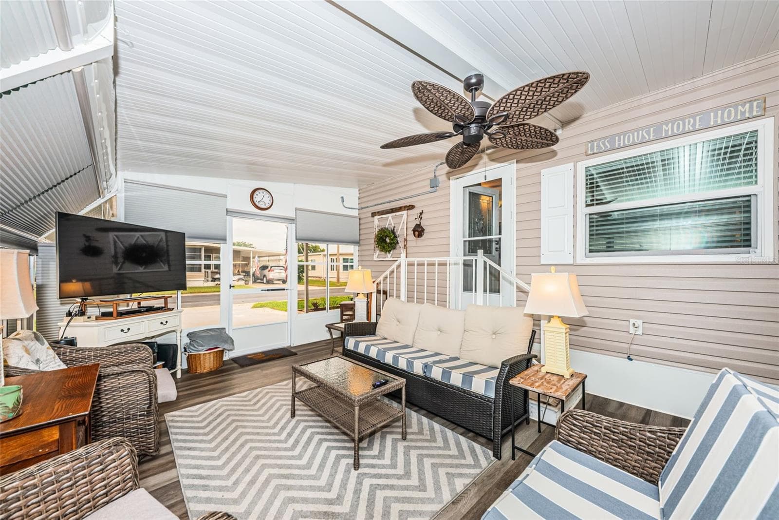 Bonus Room - 39820 US HIGHWAY 19 N #237, TARPON SPRINGS