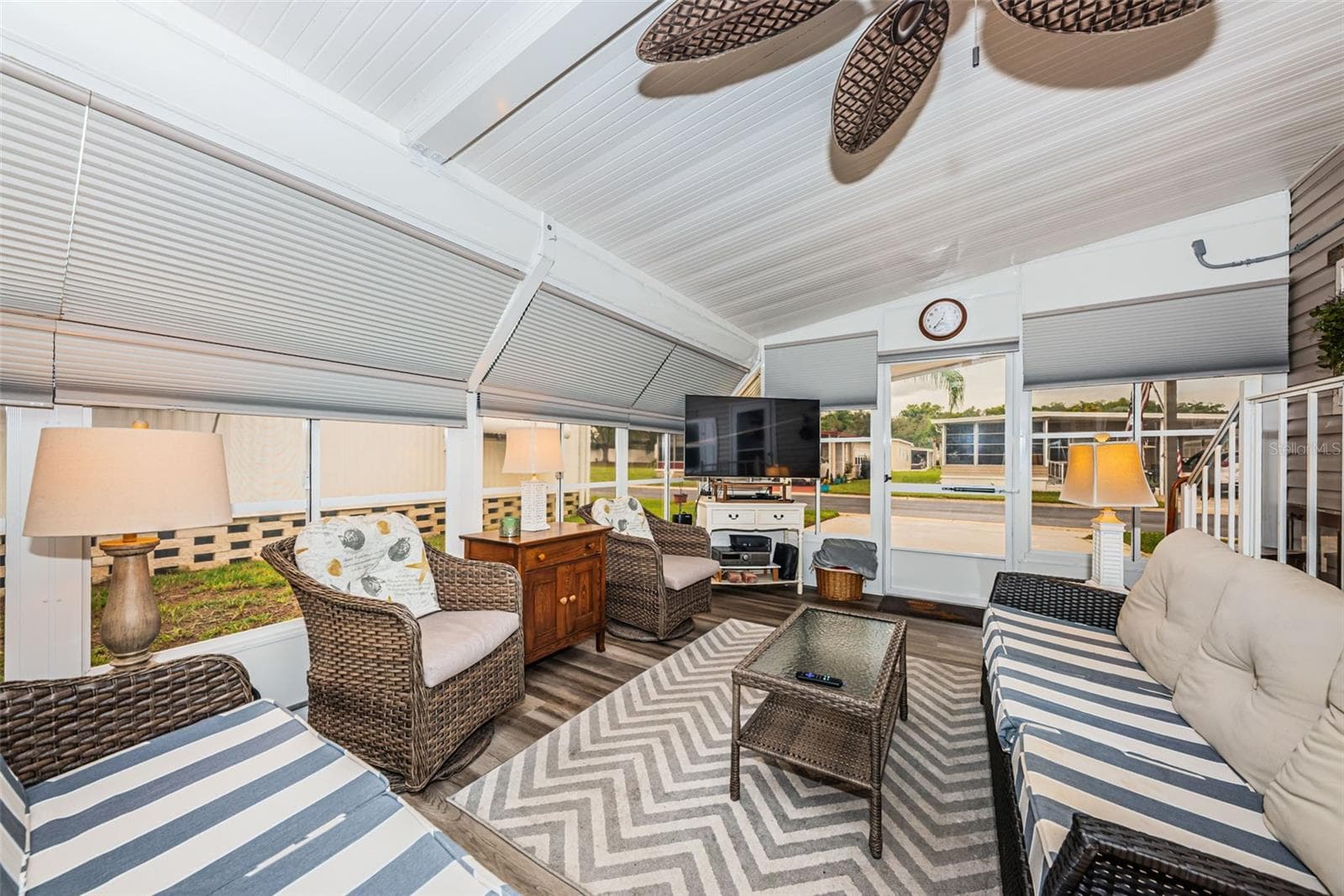 Bonus Room - 39820 US HIGHWAY 19 N #237, TARPON SPRINGS