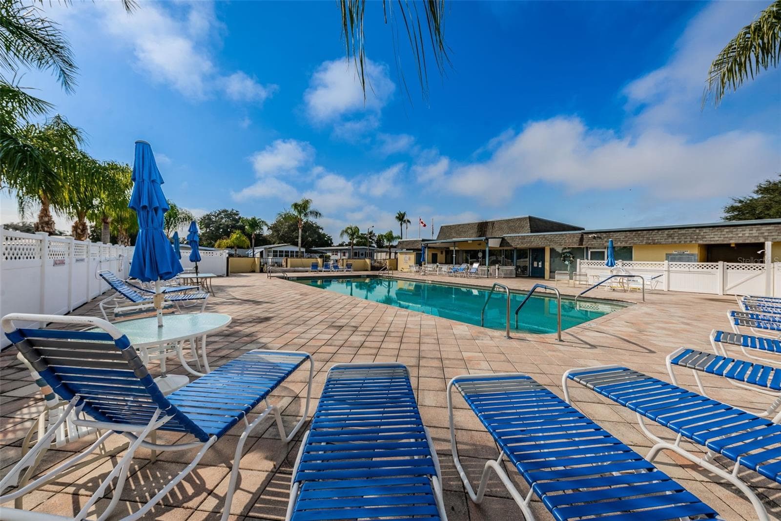 Manufactured Home at 39820 US HIGHWAY 19 N #237, TARPON SPRINGS, photo 58 of 68