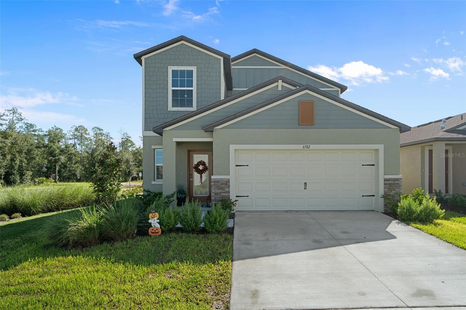 6582 PORCH LIGHT DR