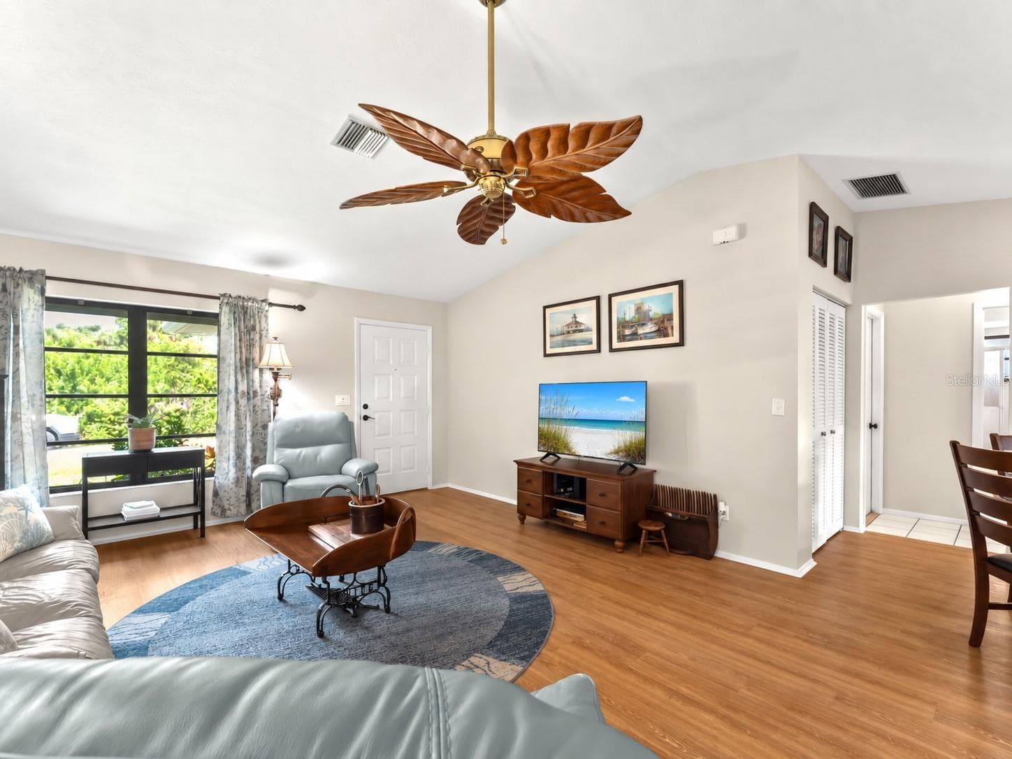 Vaulted Ceiling - 1477 HUDSON RD, VENICE