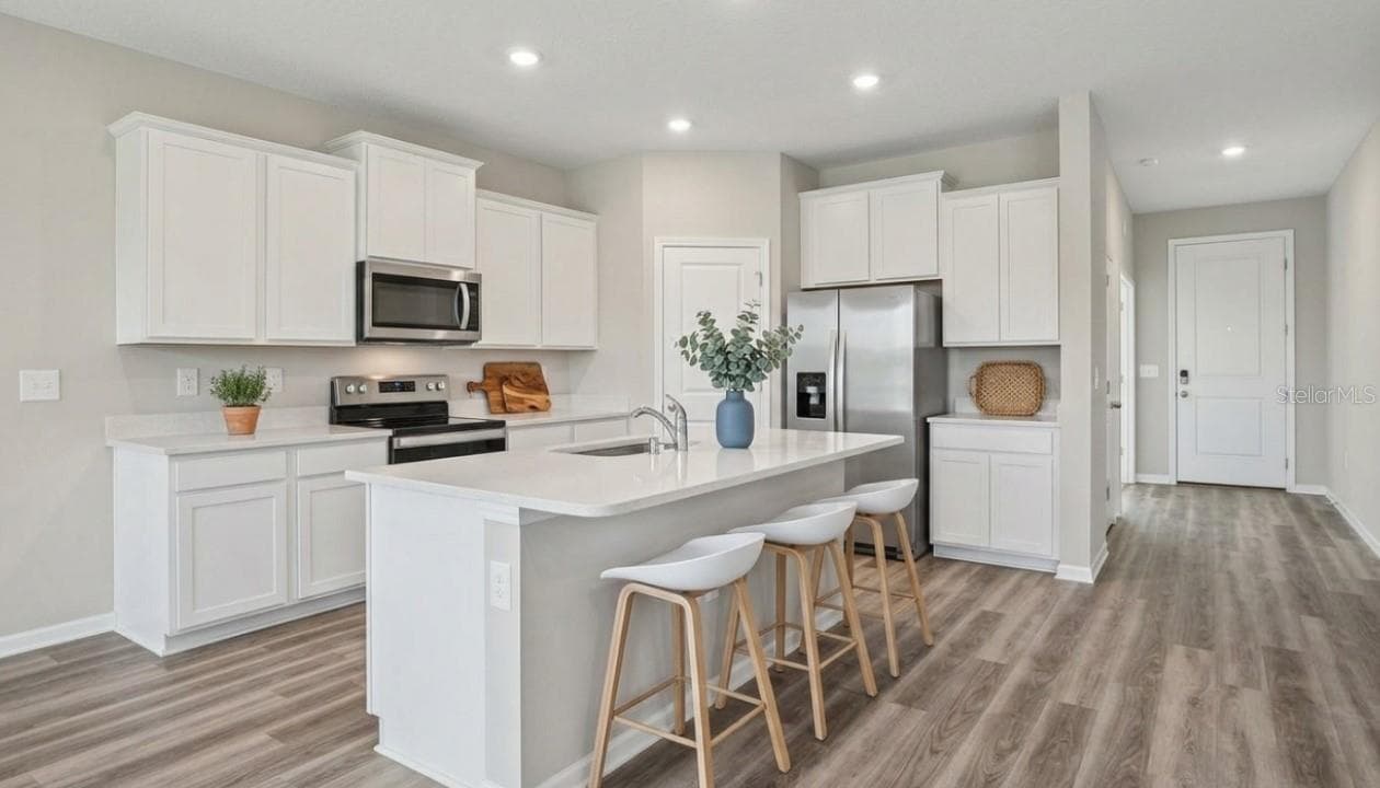 Single Family Residence at 11225 DUCKLING WAY, WEEKI WACHEE, photo 4 of 15