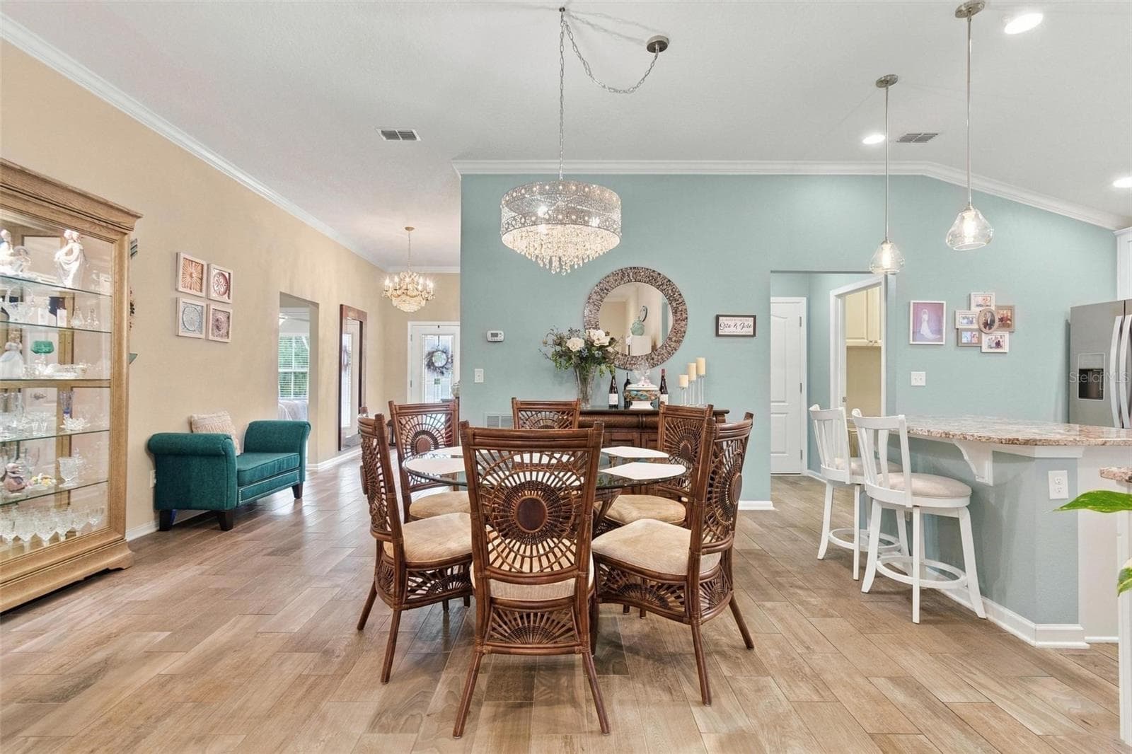 Dining area towards kitchen - 8 COUNTRY CLUB HARBOR CIR, PALM COAST