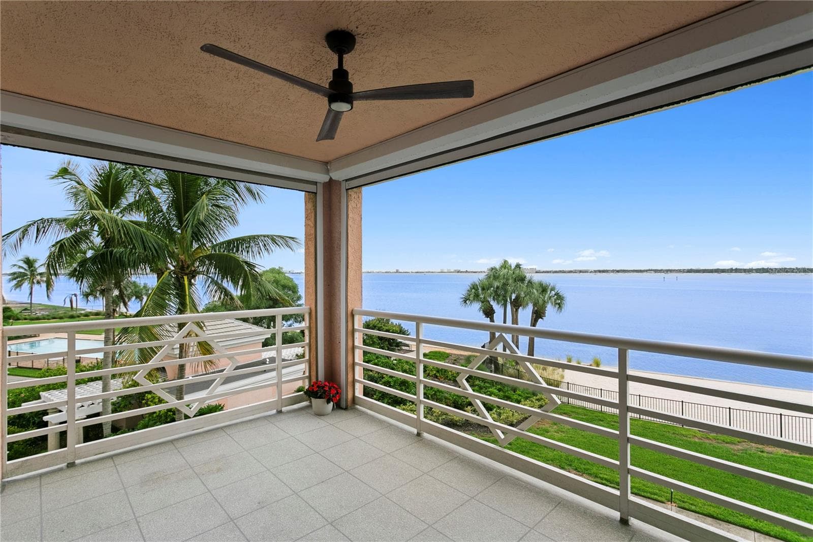 Condominium at 4961 BACOPA LN S #201, ST PETERSBURG, photo 5 of 76