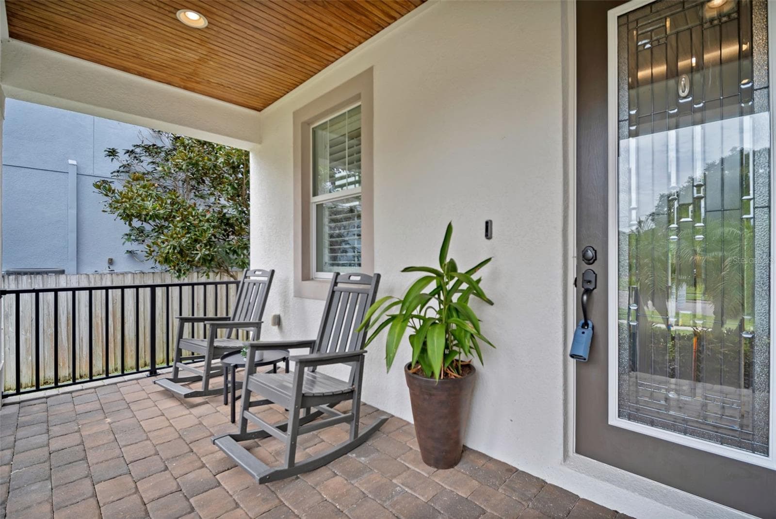 Front Porch - 3615 W RENELLIE CIR, TAMPA