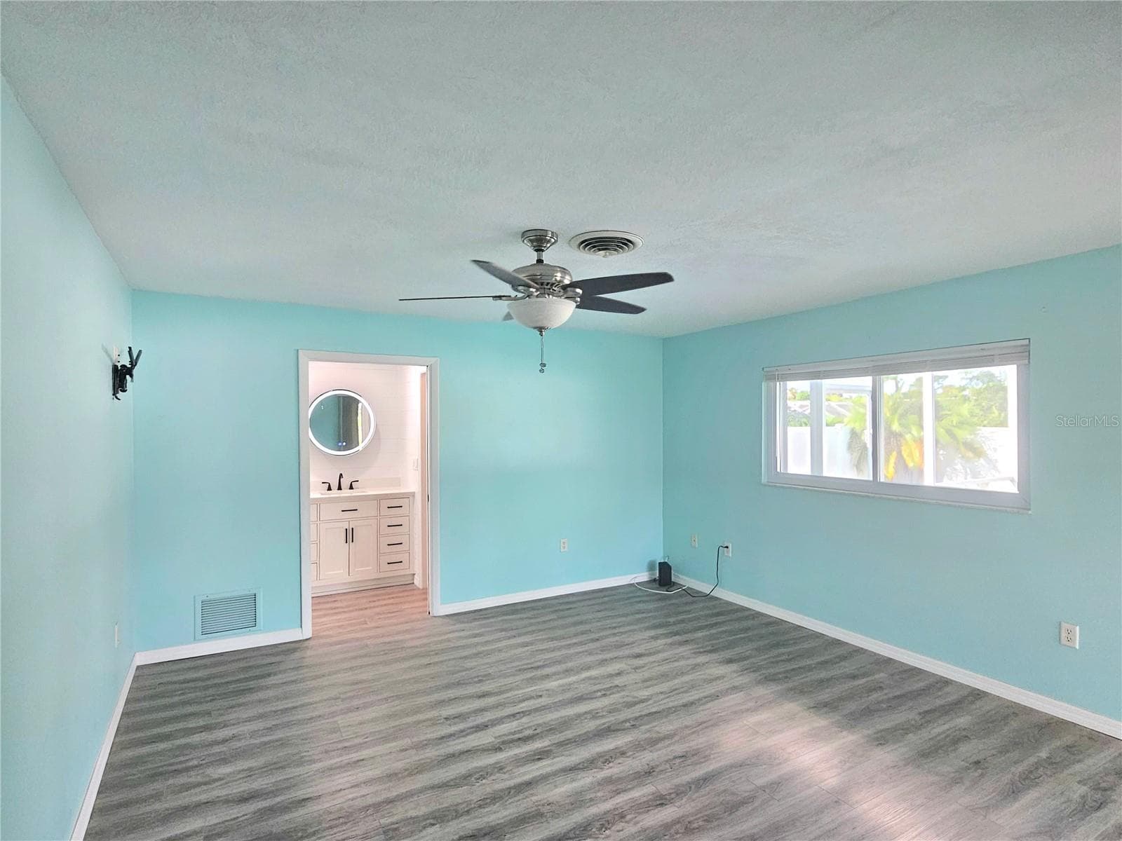 Single Family Residence at 582 AZALEA DR NW, PORT CHARLOTTE, photo 18 of 51