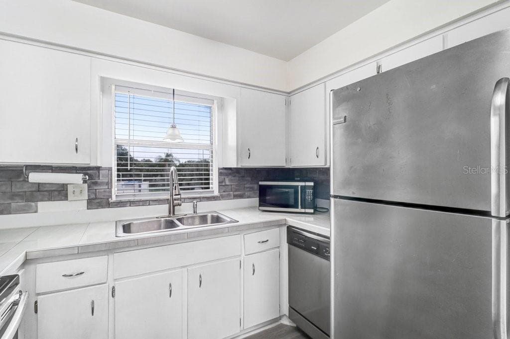 Condominium at 7210 N MANHATTAN AVE #2523, TAMPA, photo 4 of 36